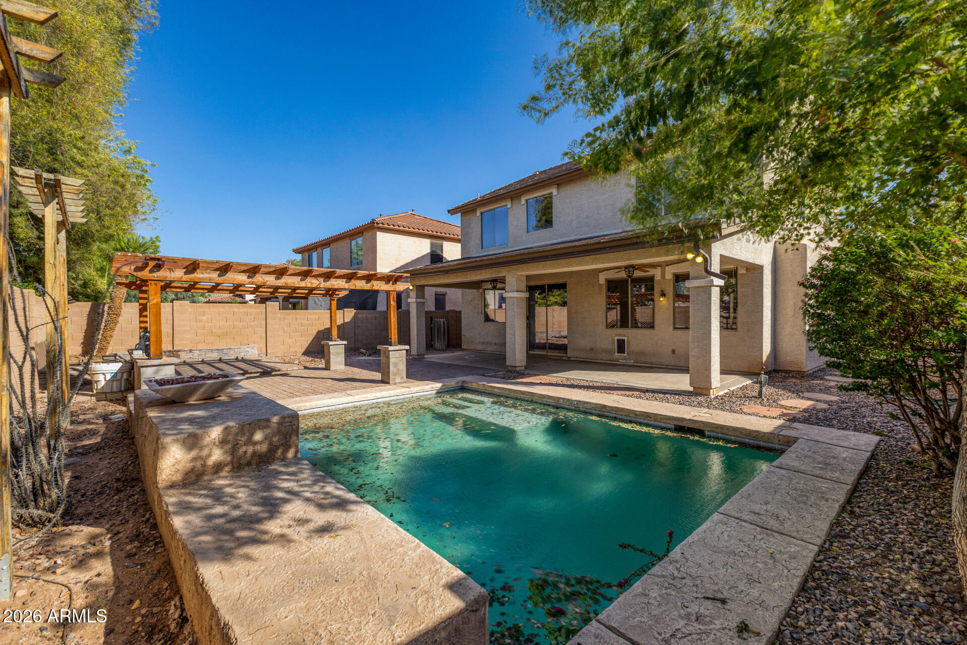 2730 E VERMONT Drive