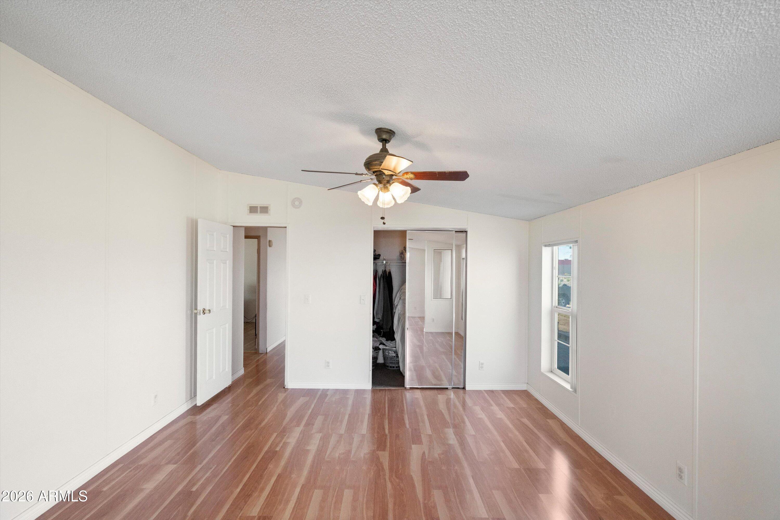 22547 W DUANE Lane