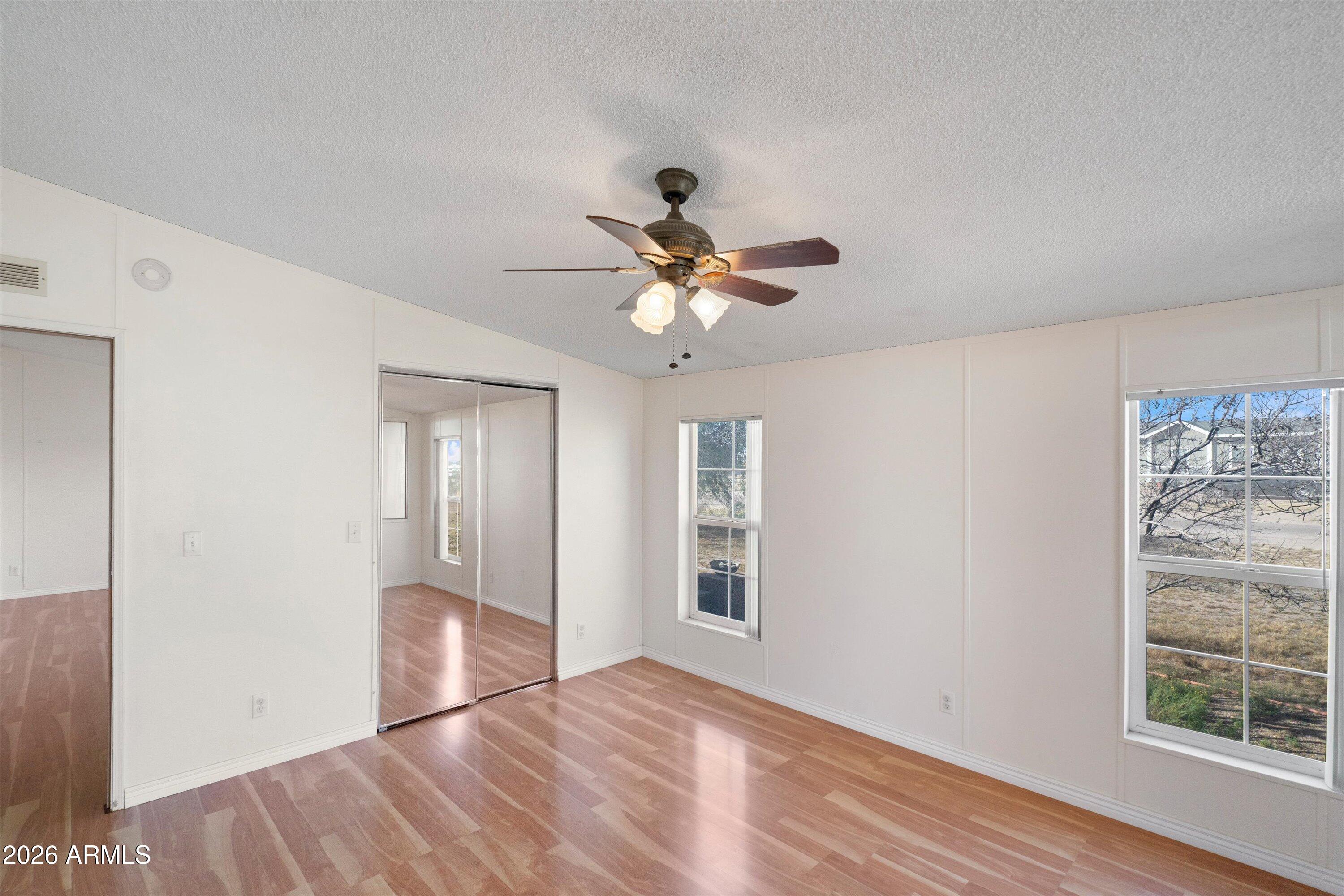22547 W DUANE Lane