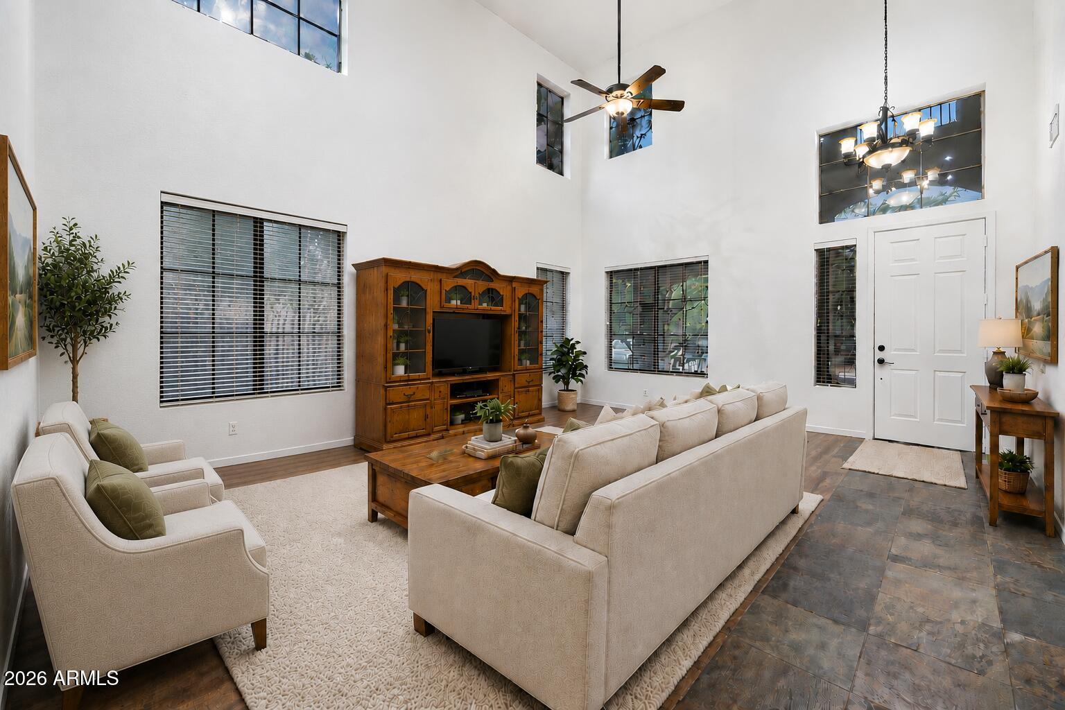 3419 W THOREAU Lane