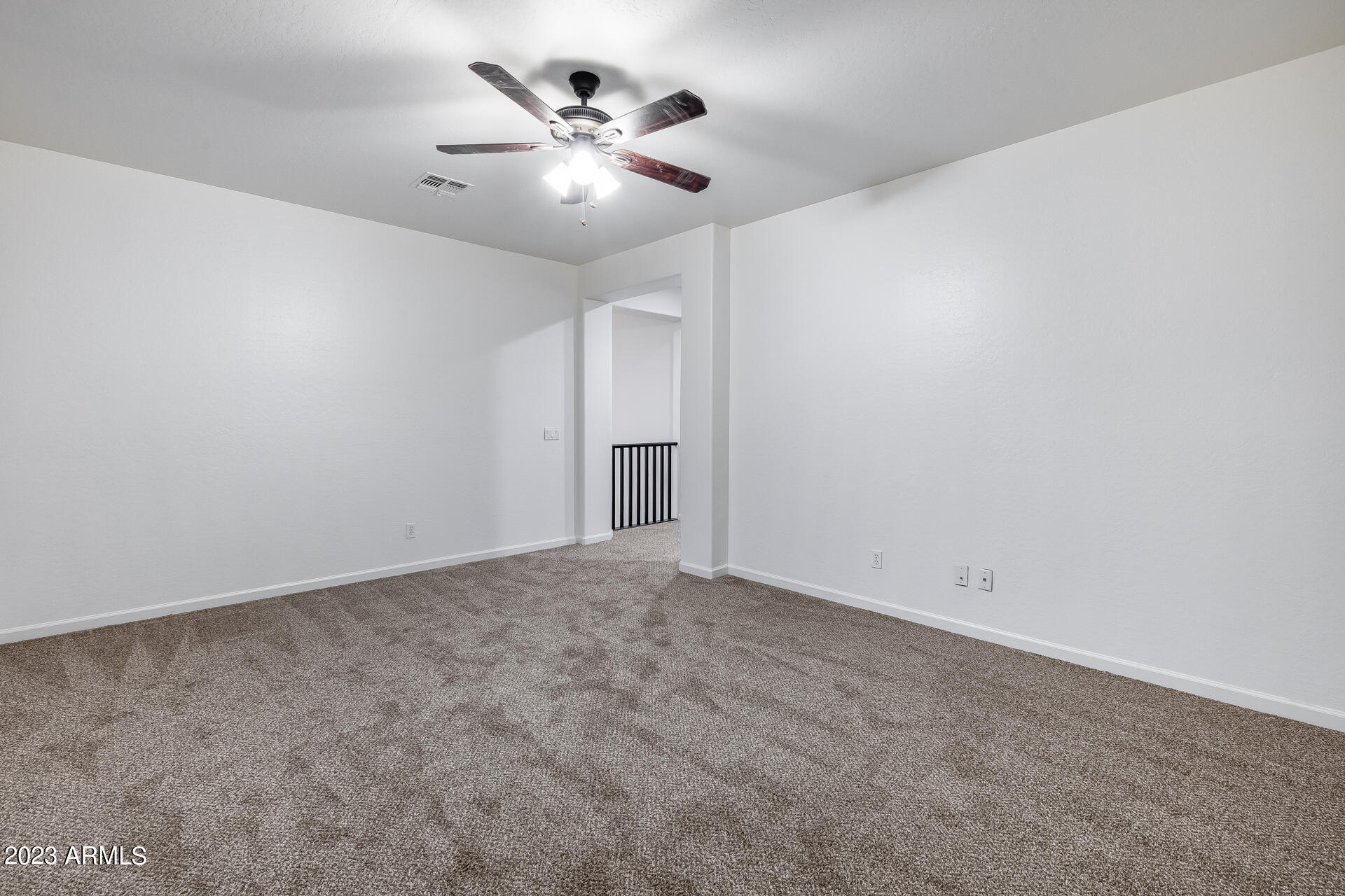 3419 W THOREAU Lane