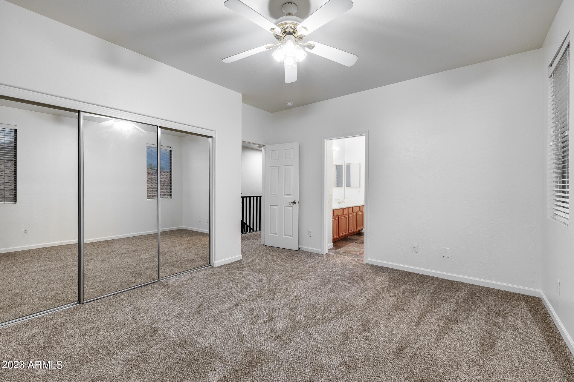 3419 W THOREAU Lane