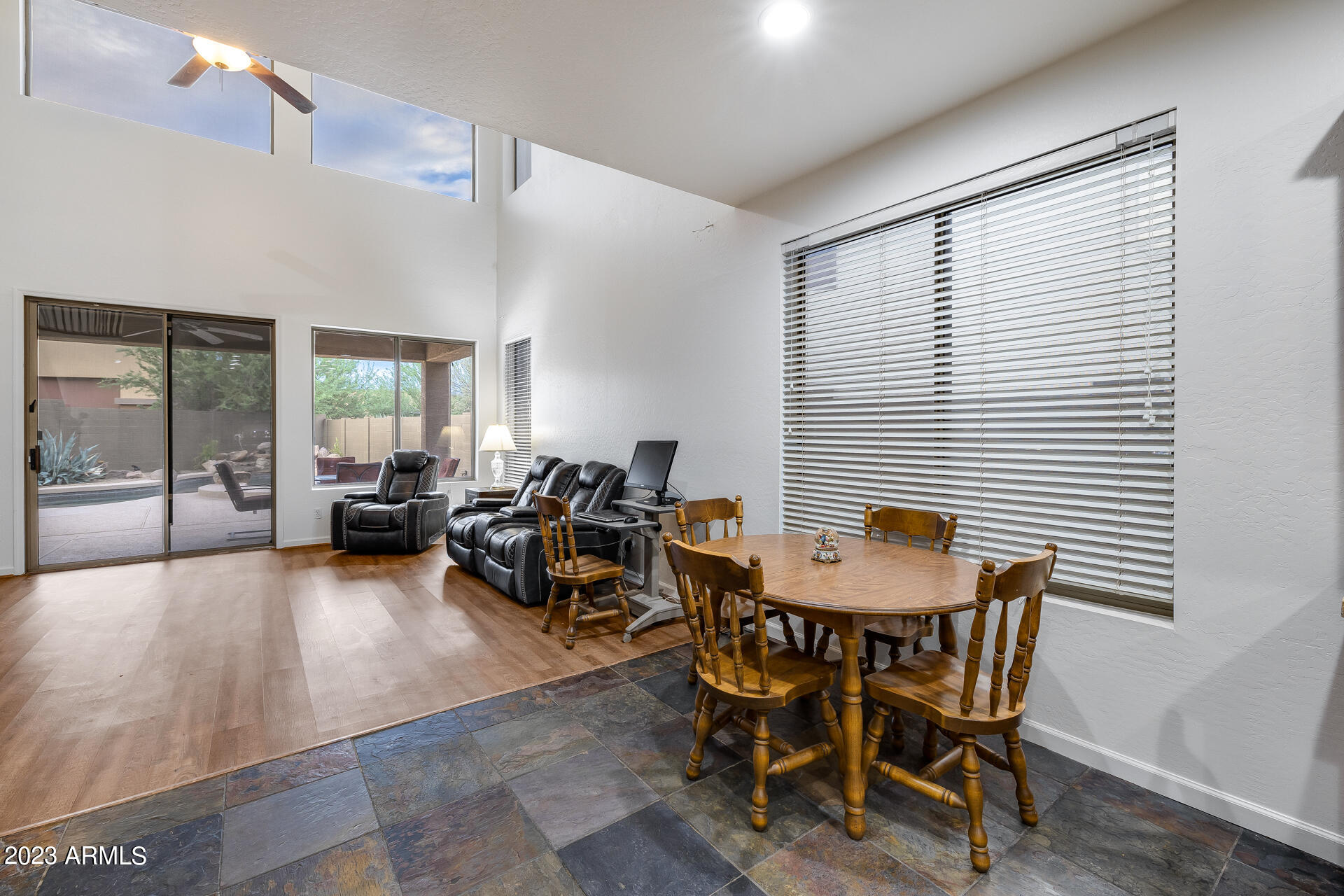 3419 W THOREAU Lane