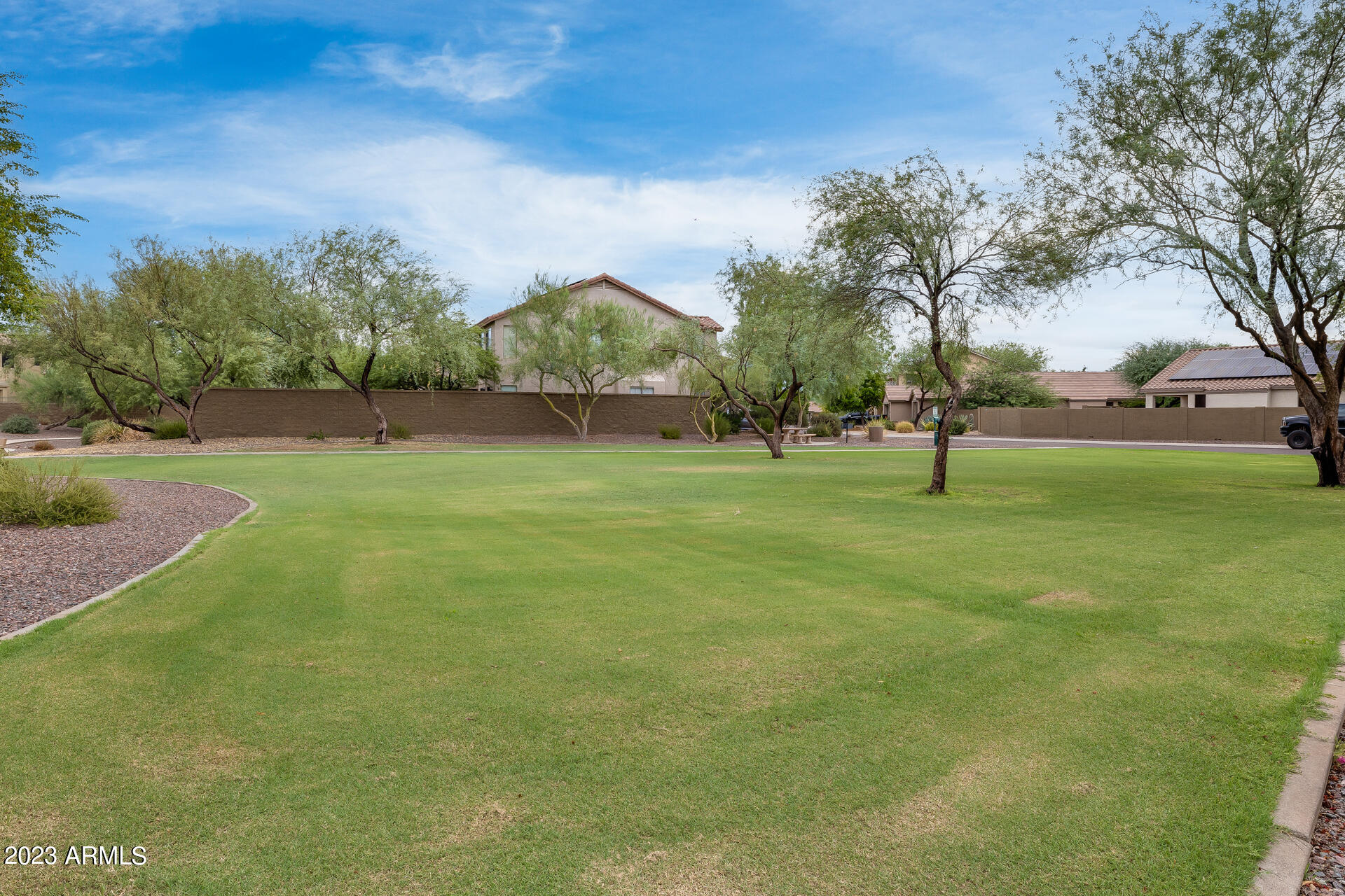 3419 W THOREAU Lane