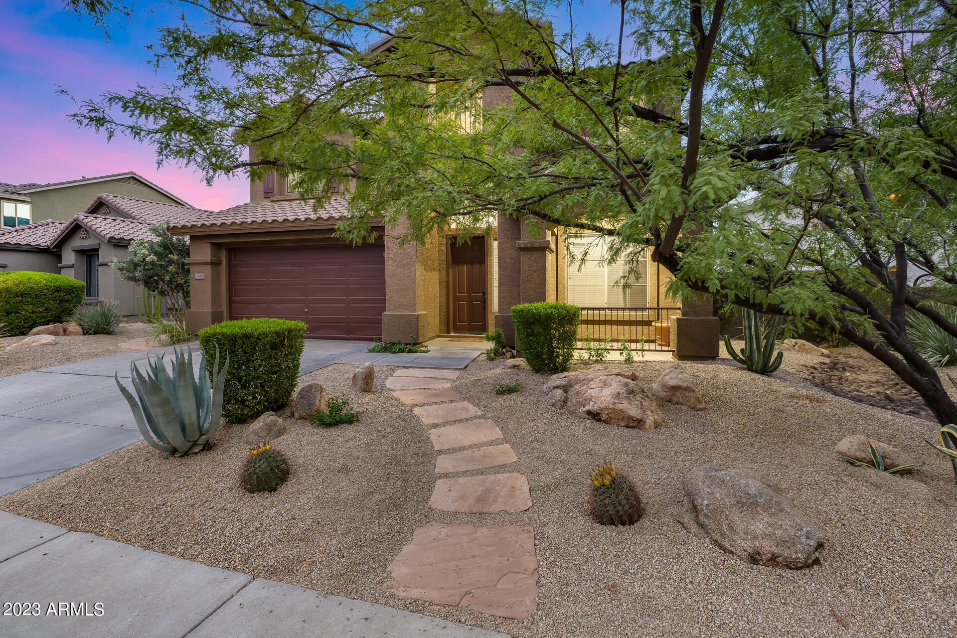 3419 W THOREAU Lane
