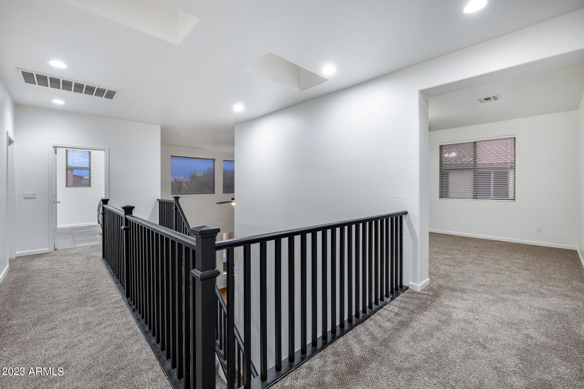 3419 W THOREAU Lane