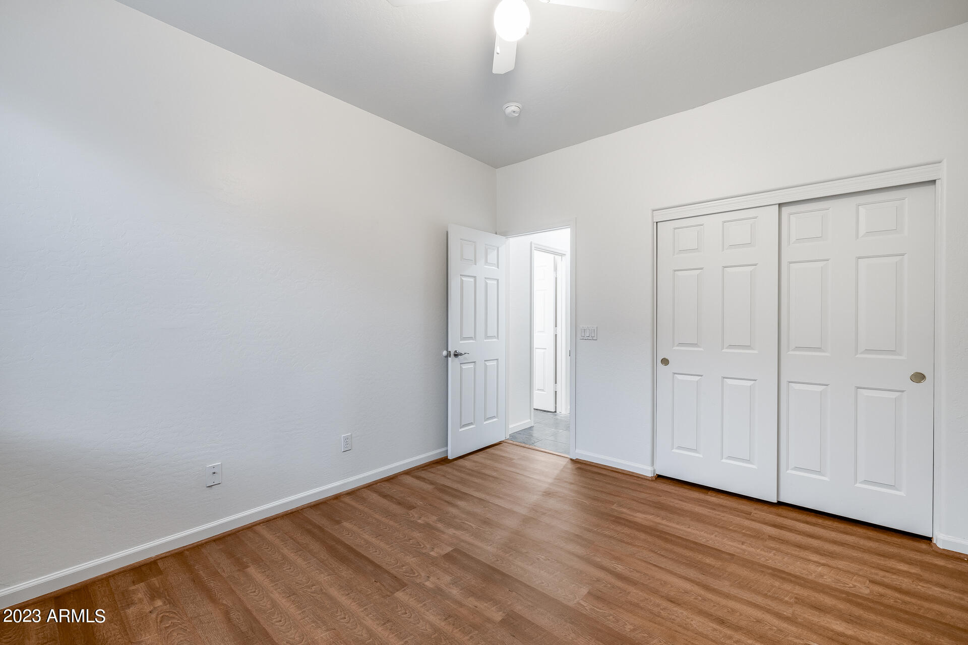 3419 W THOREAU Lane