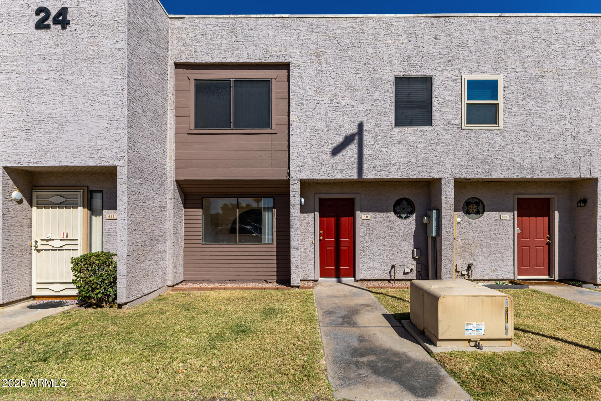 611 W 13TH Street