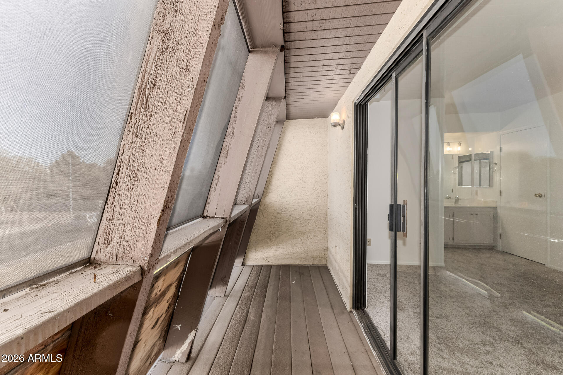 611 W 13TH Street