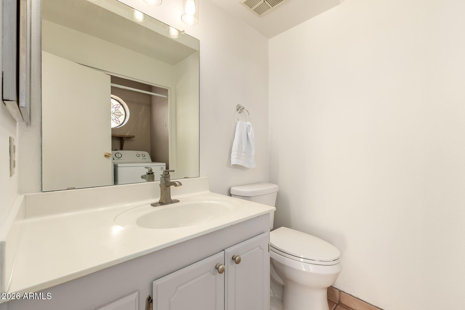 611 W 13TH Street