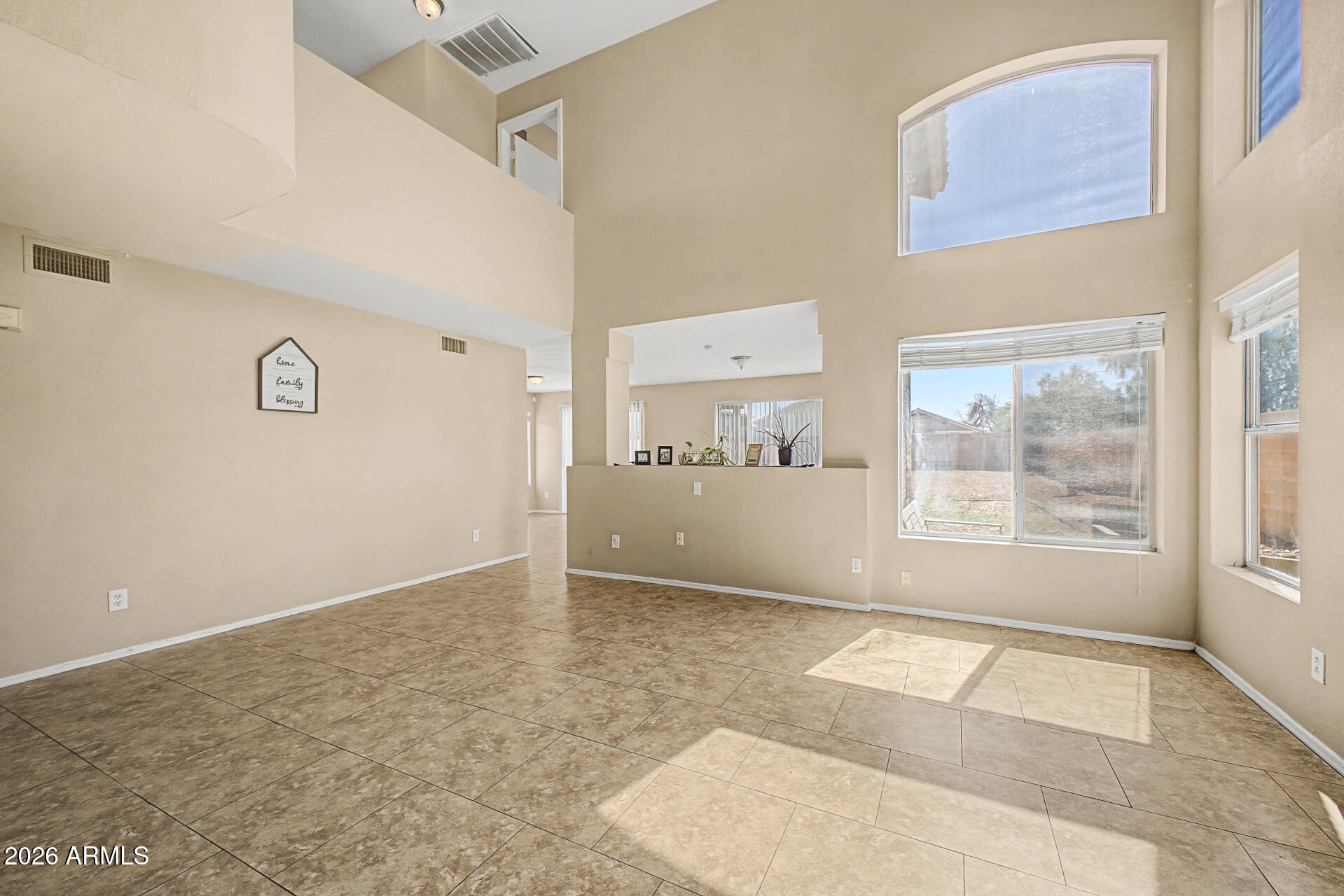 5031 W ORAIBI Drive