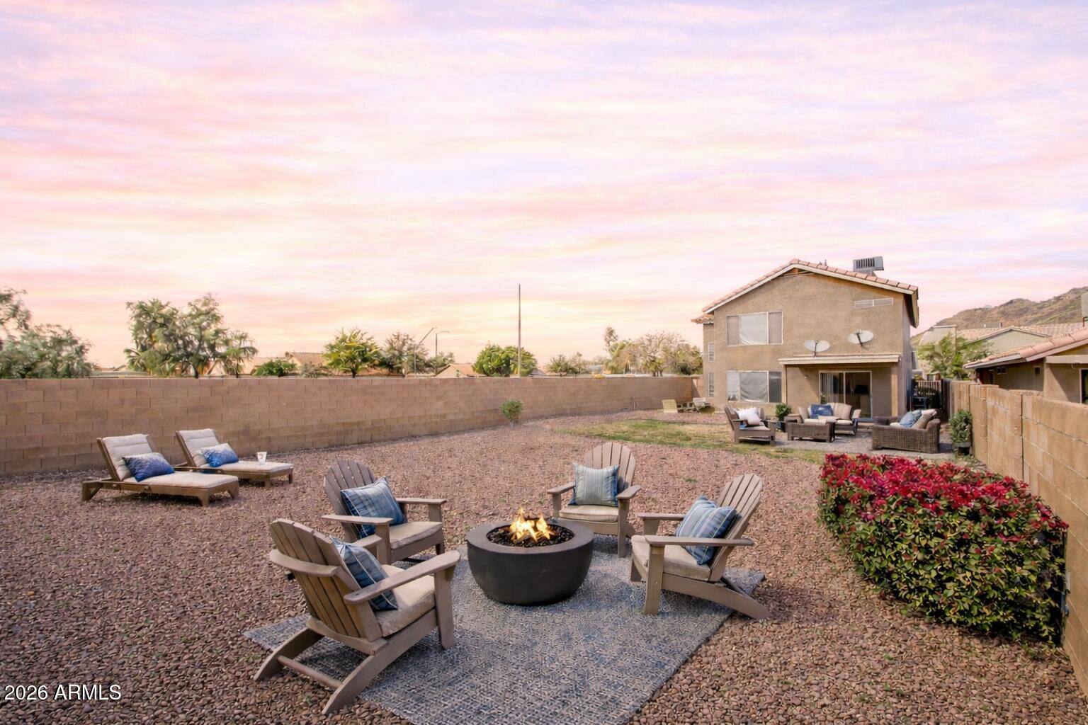 5031 W ORAIBI Drive