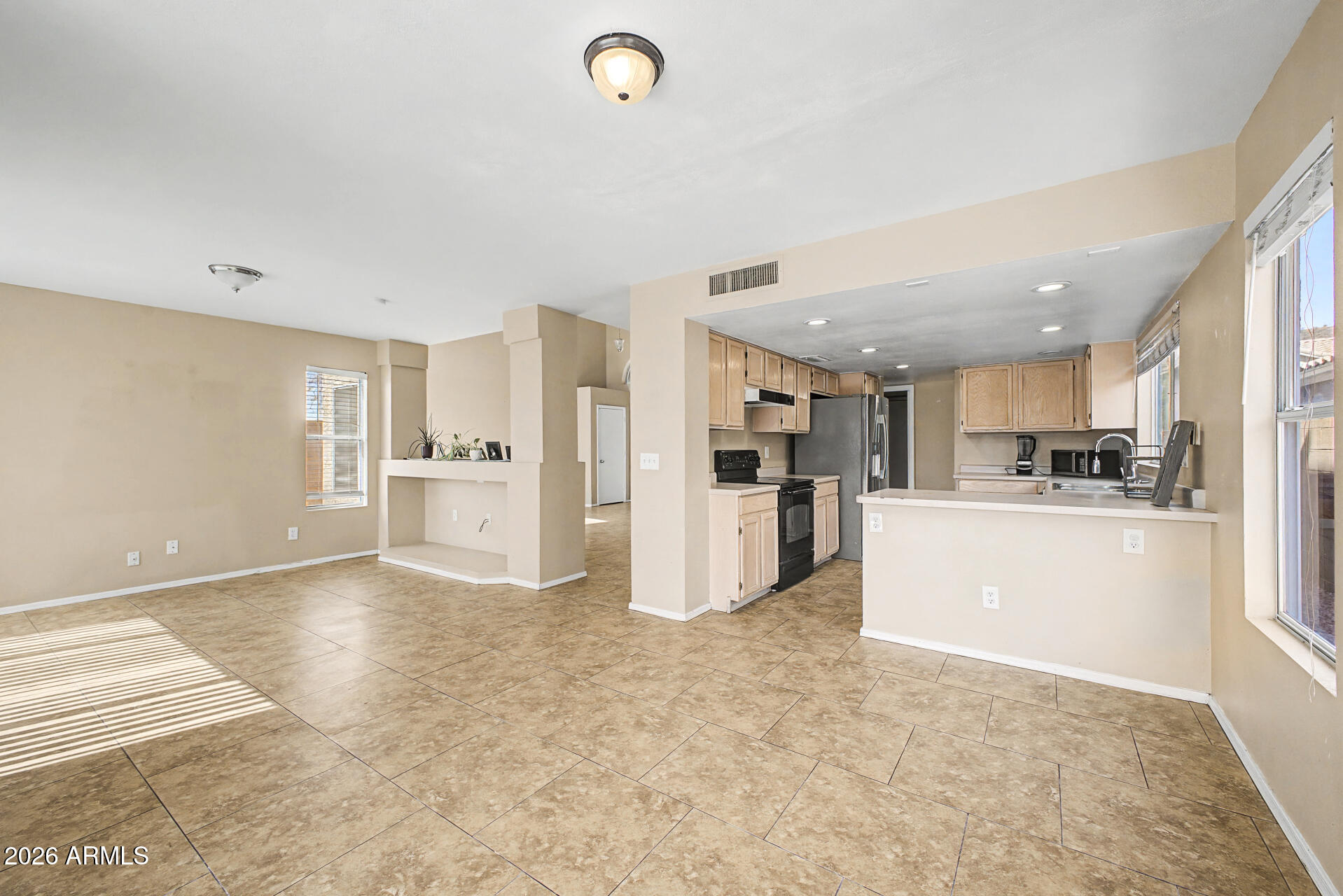5031 W ORAIBI Drive