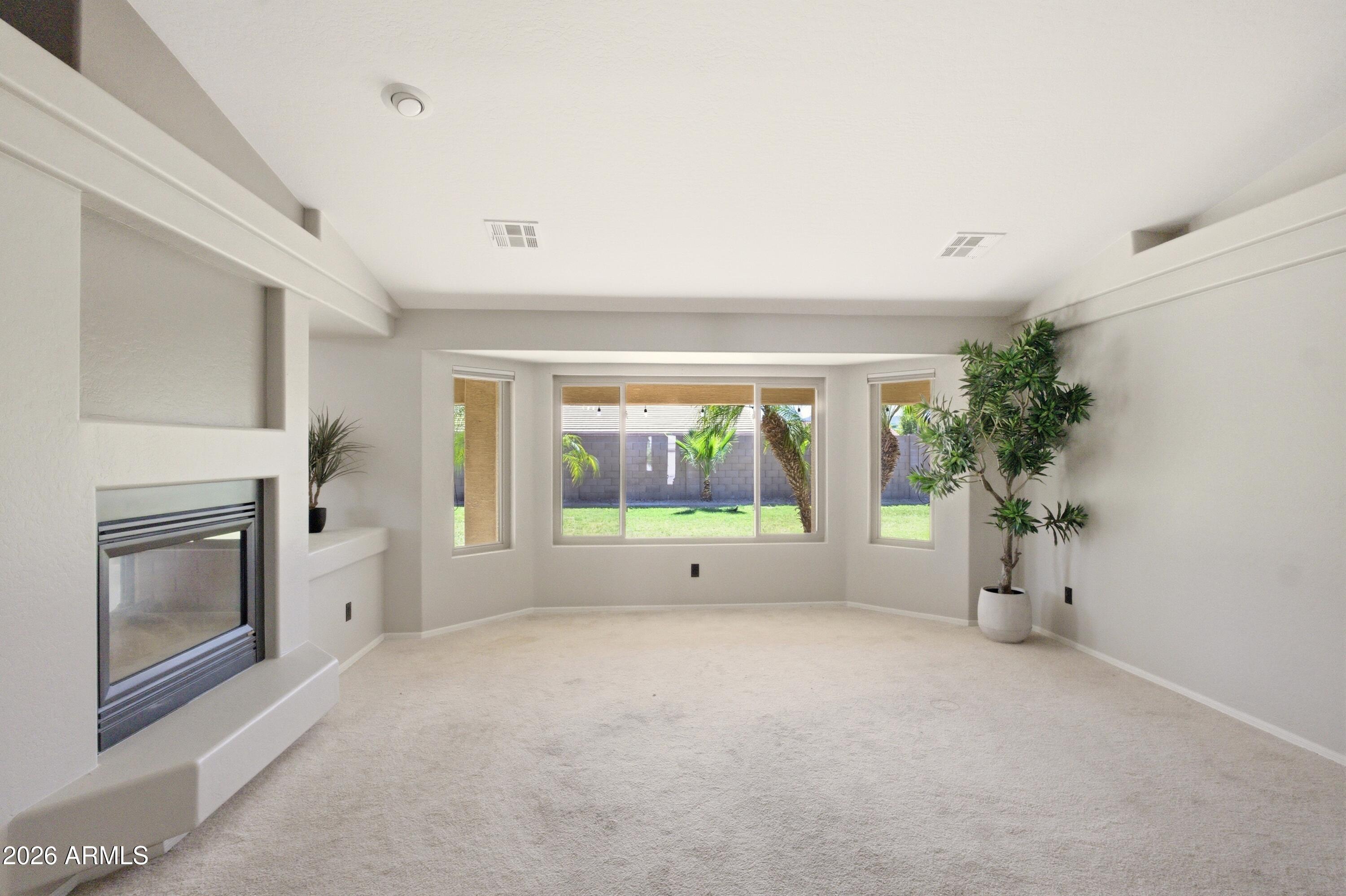 5009 W GWEN Street