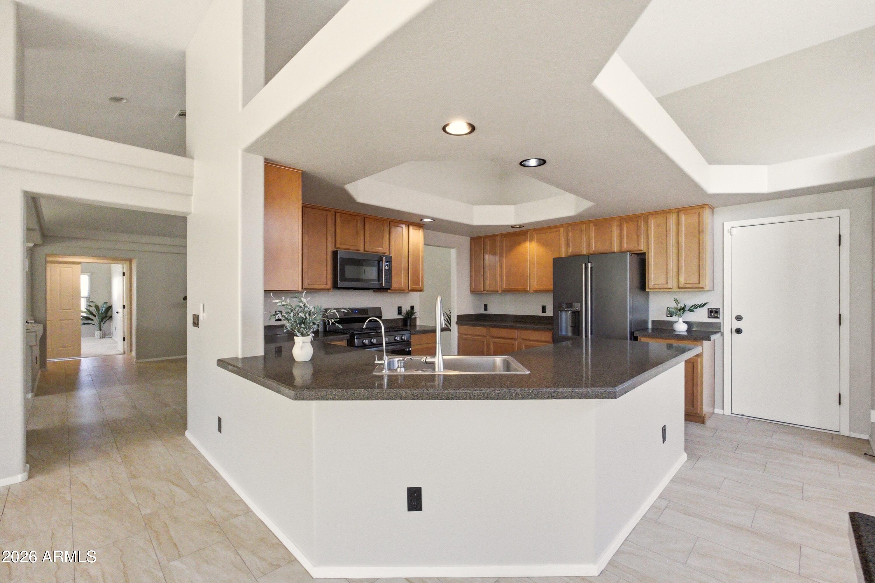 5009 W GWEN Street