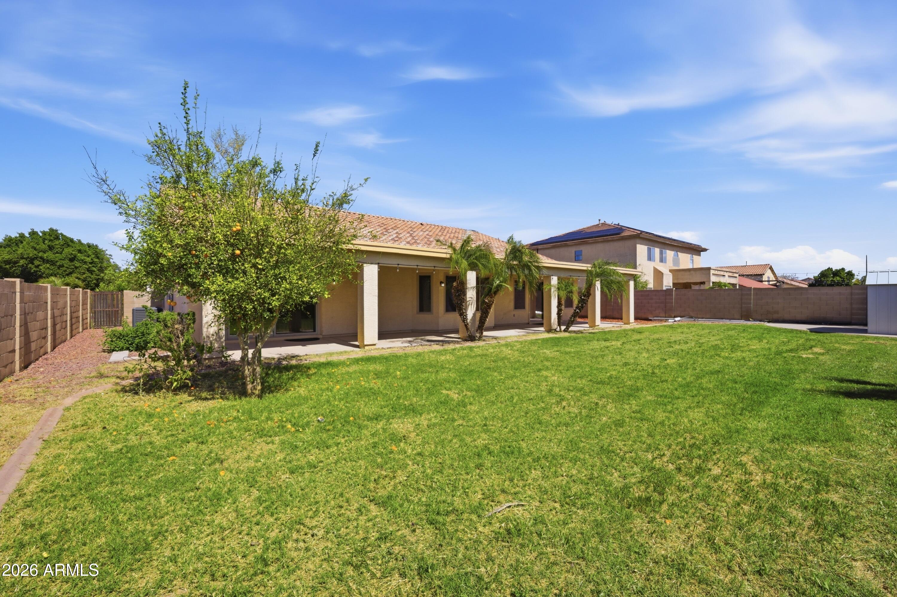 5009 W GWEN Street