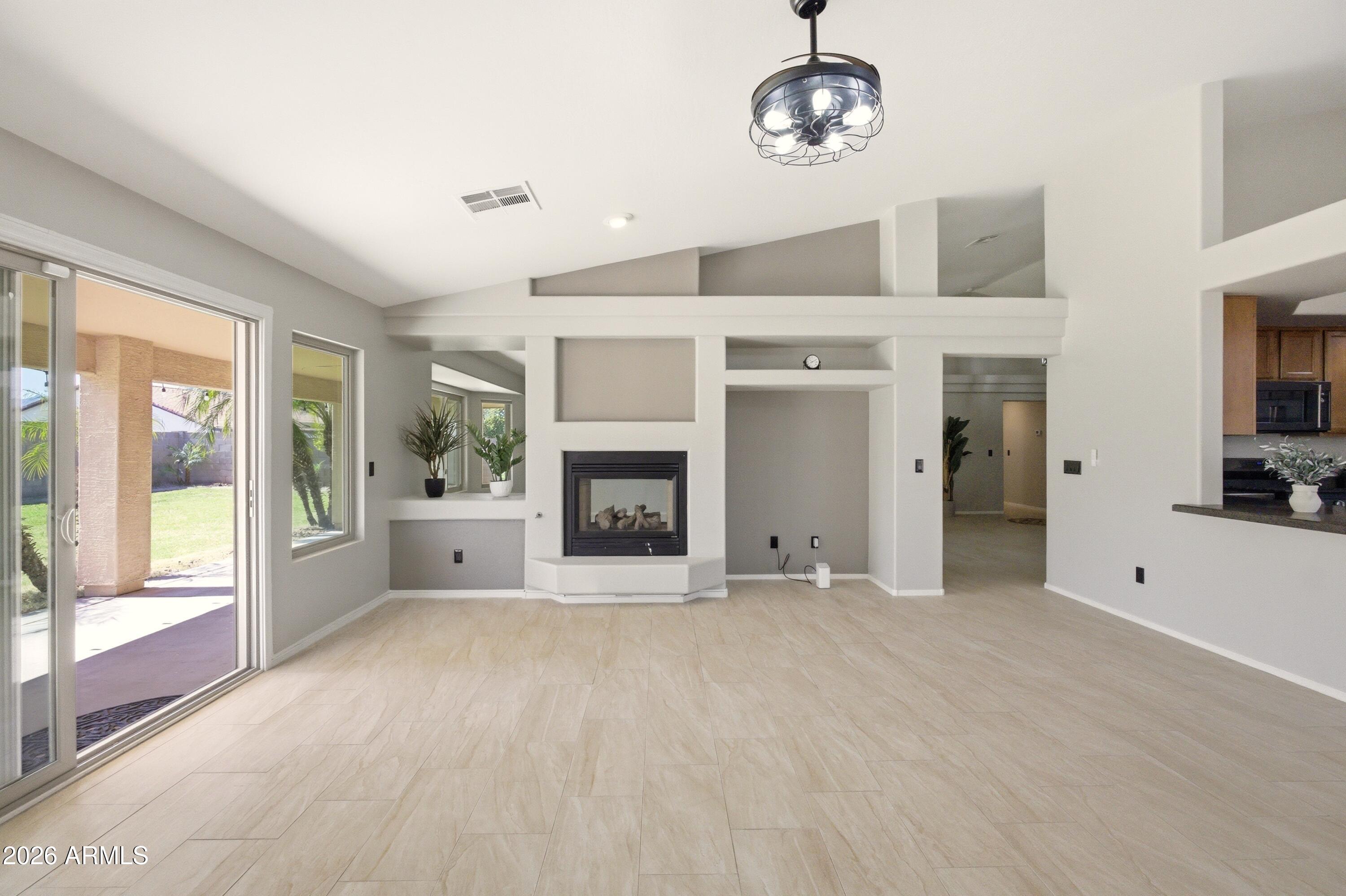 5009 W GWEN Street