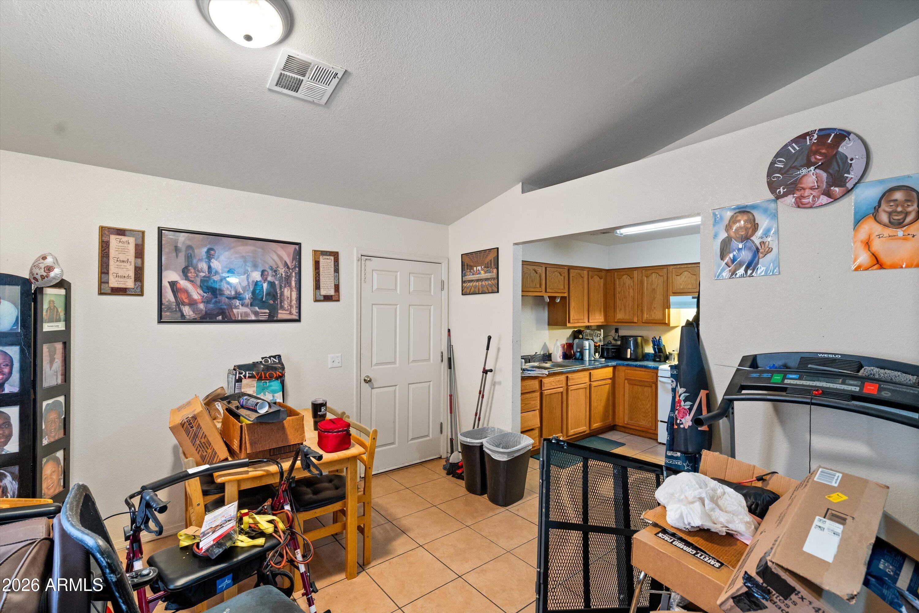 570 W RAMOS Drive