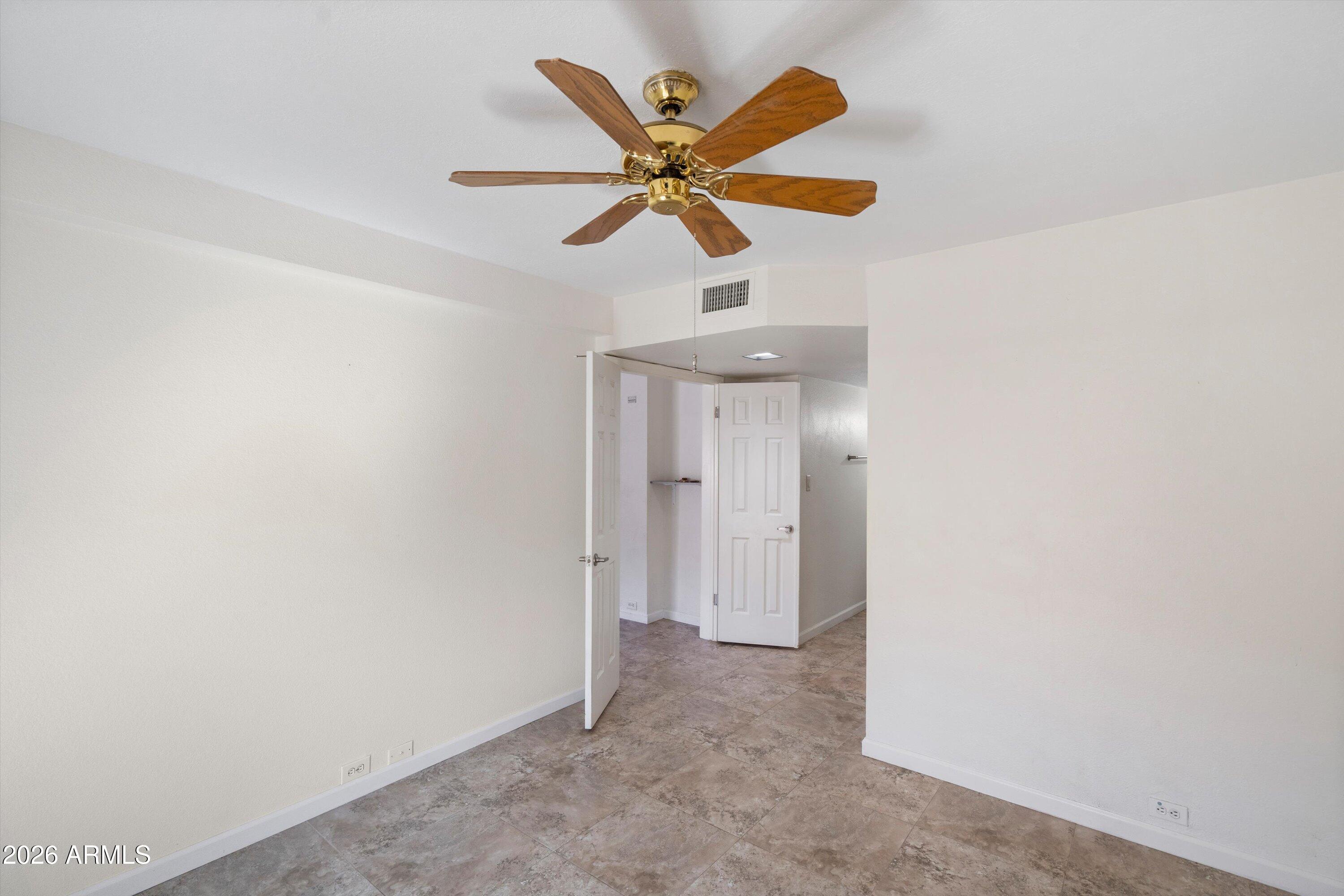 10401 N cave creek Road 1031