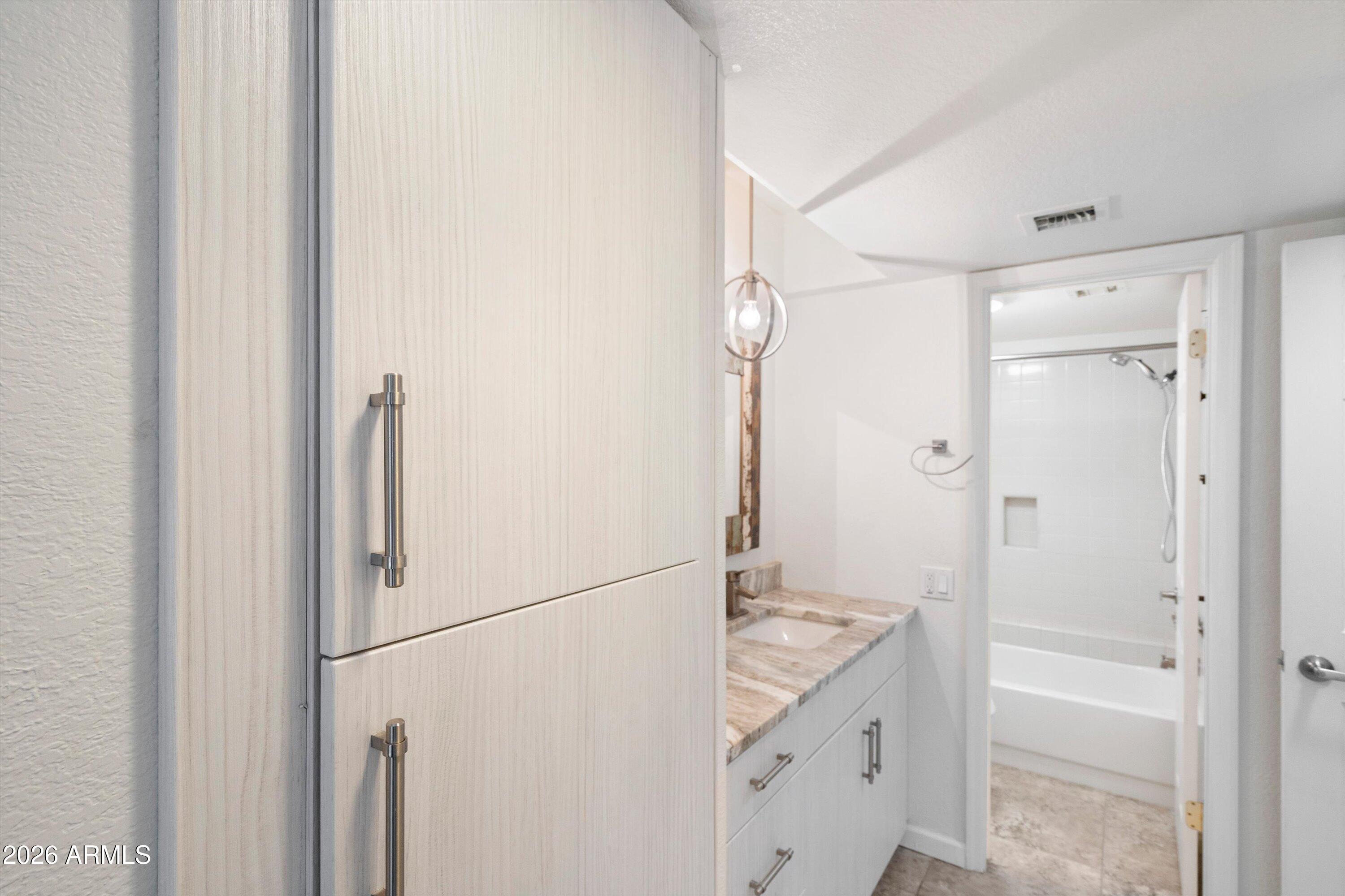 10401 N cave creek Road 1031