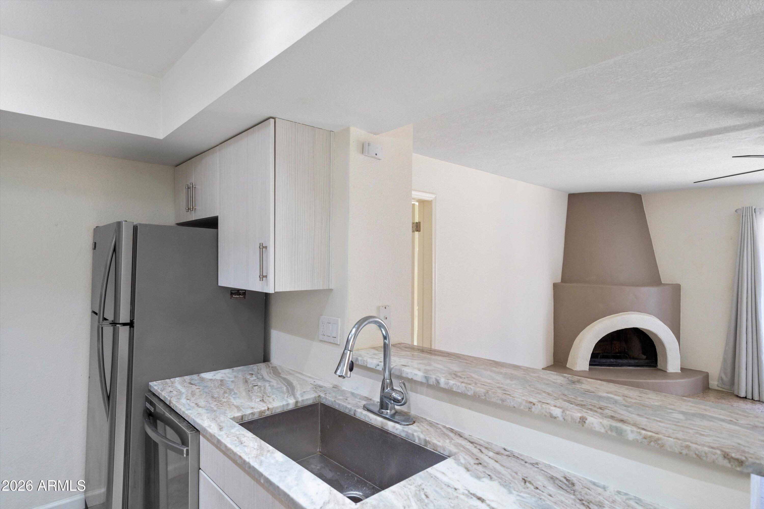 10401 N cave creek Road 1031