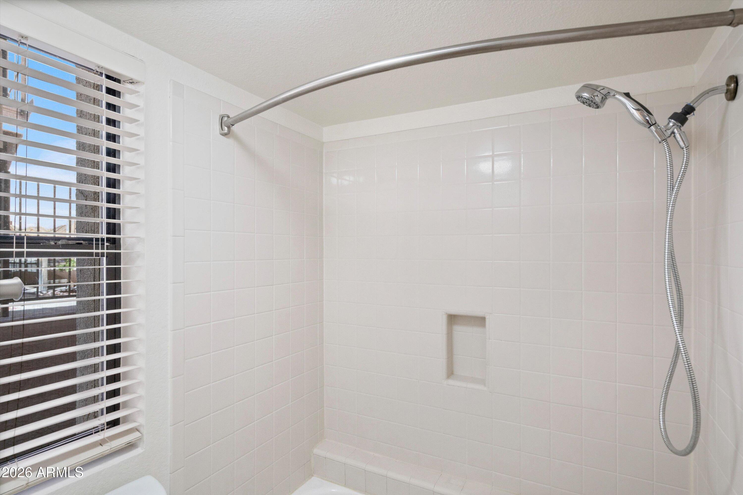 10401 N cave creek Road 1031