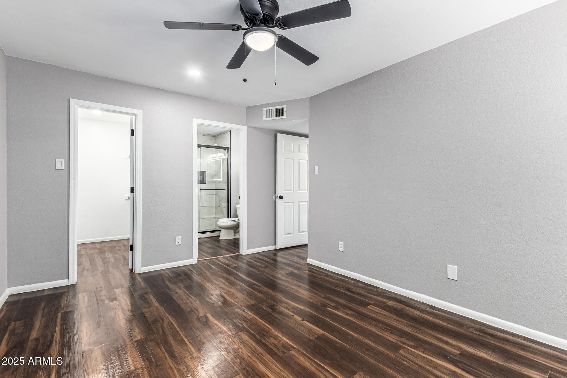 3810 N MARYVALE Parkway 2020