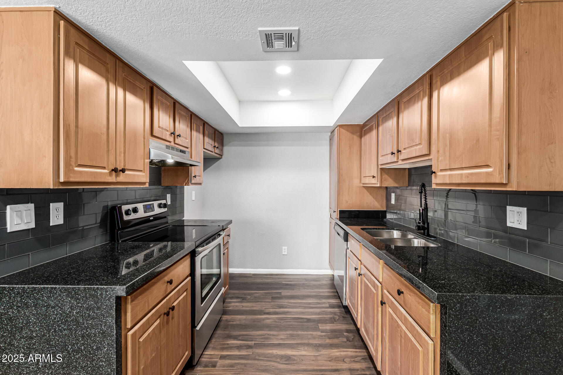 3810 N MARYVALE Parkway 2020