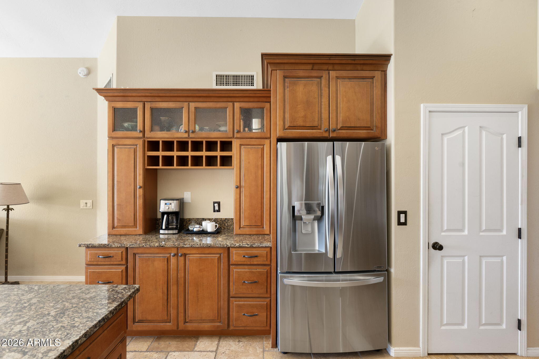 4613 W DESERT HOLLOW Drive