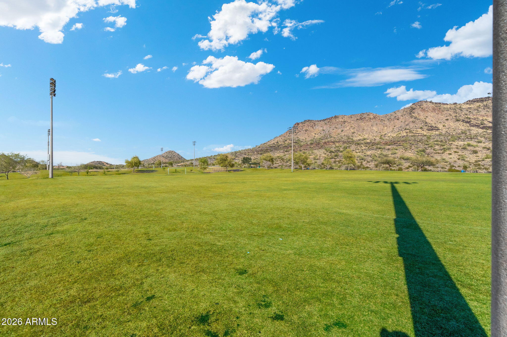 4613 W DESERT HOLLOW Drive