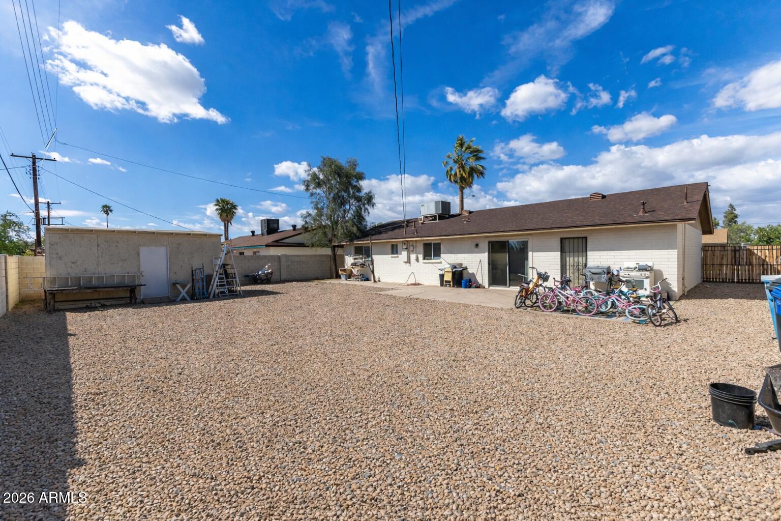 6727 W ROMA Avenue