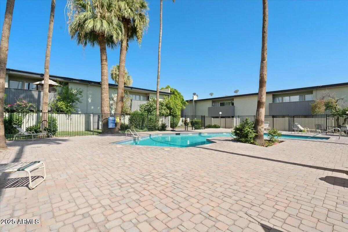6767 N 7TH Street 123