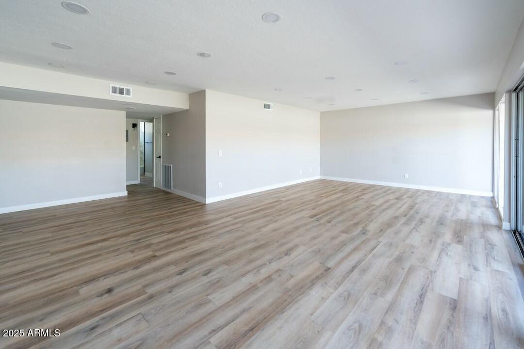 6767 N 7TH Street 123