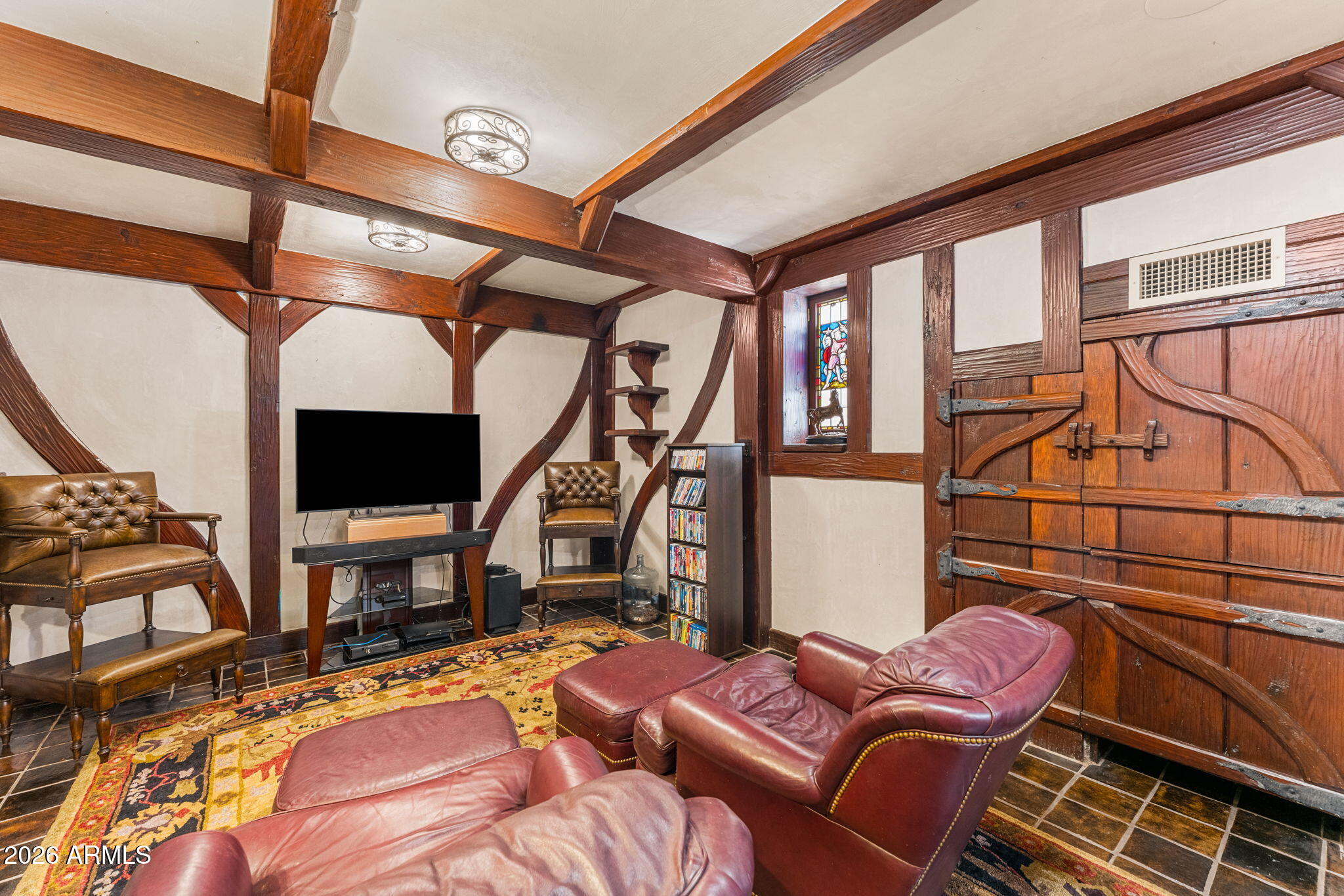 1015 W ENCANTO Boulevard