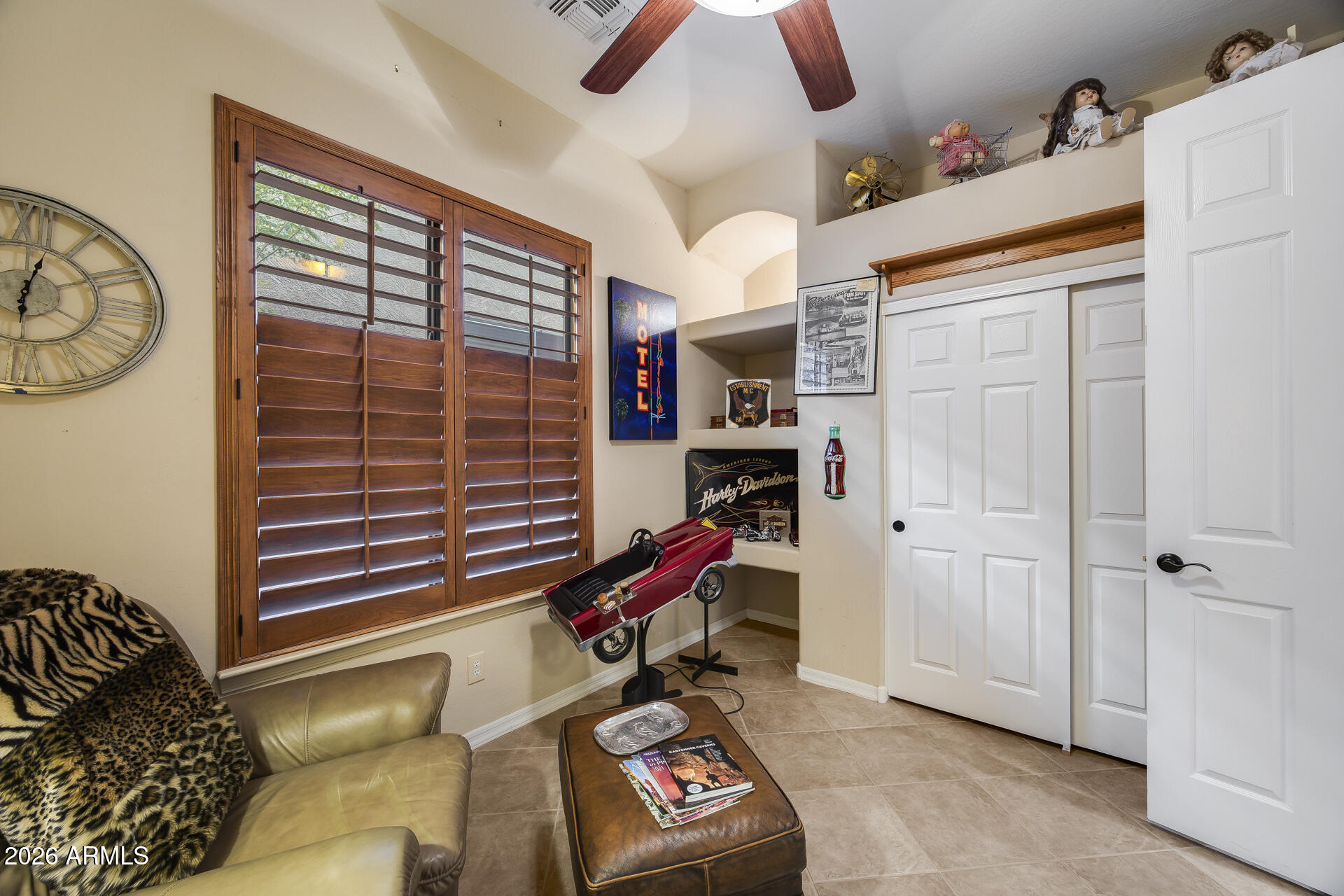 4717 E SLEEPY RANCH Road