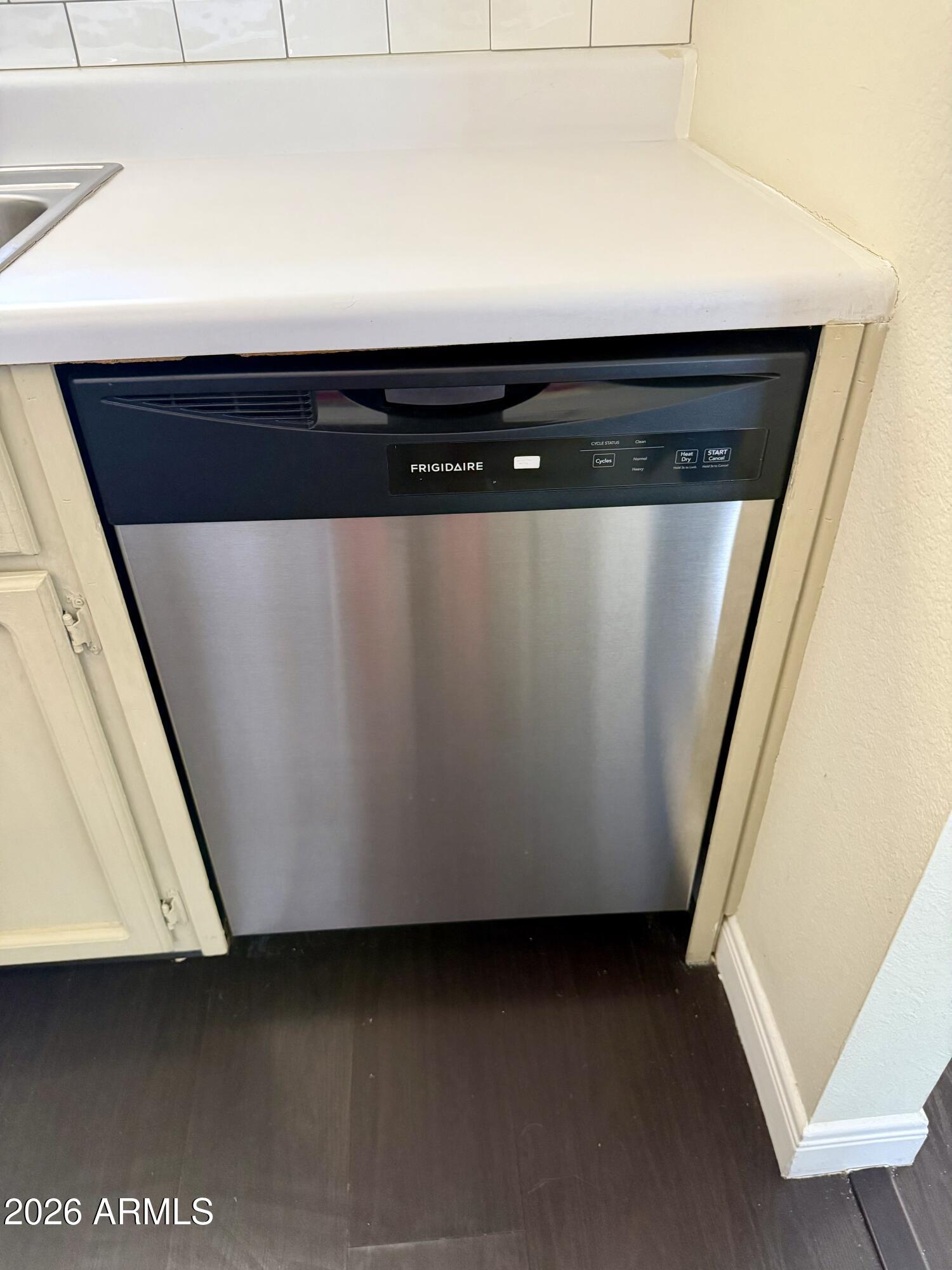 1352 E HIGHLAND Avenue 202