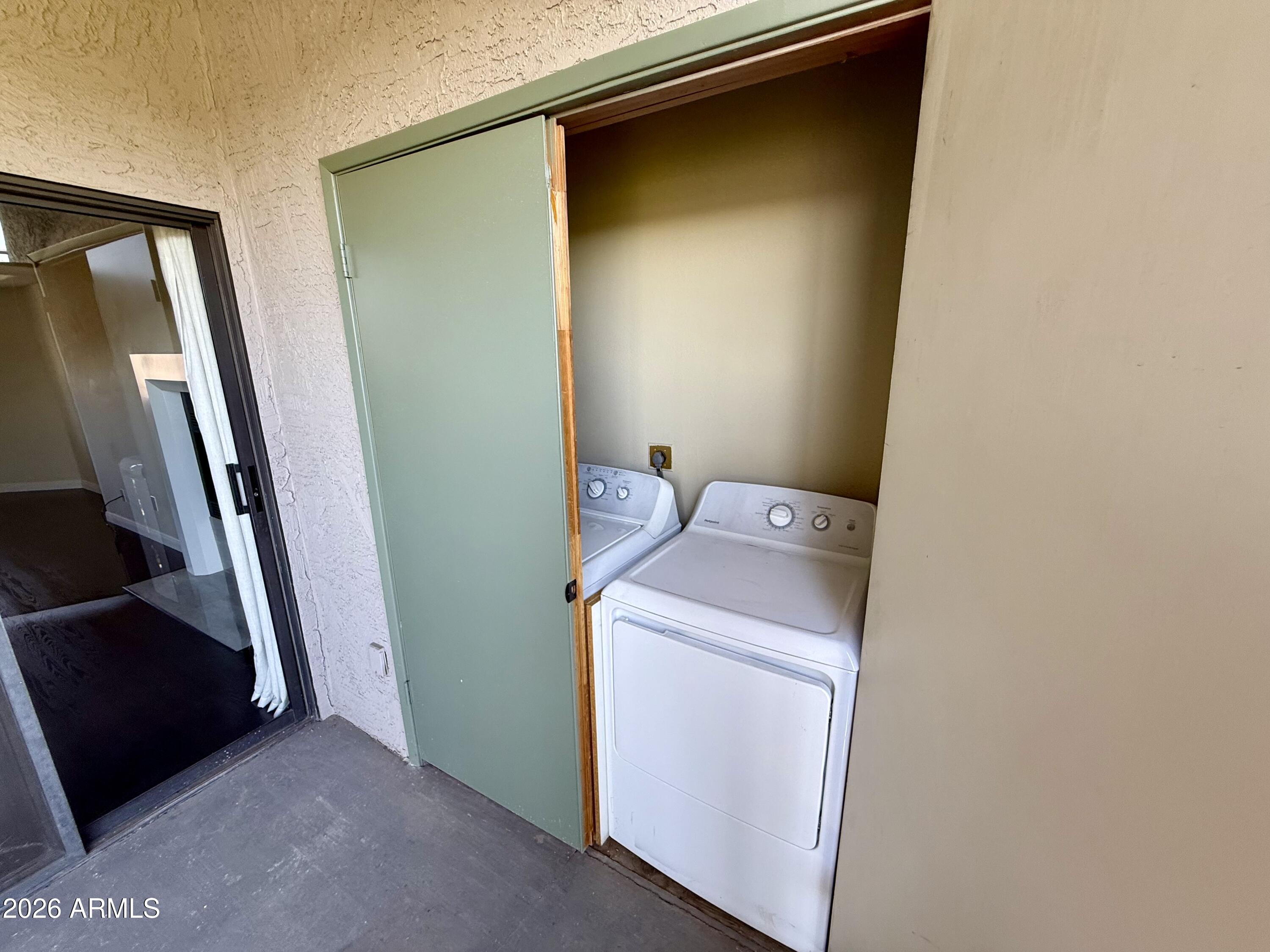 1352 E HIGHLAND Avenue 202