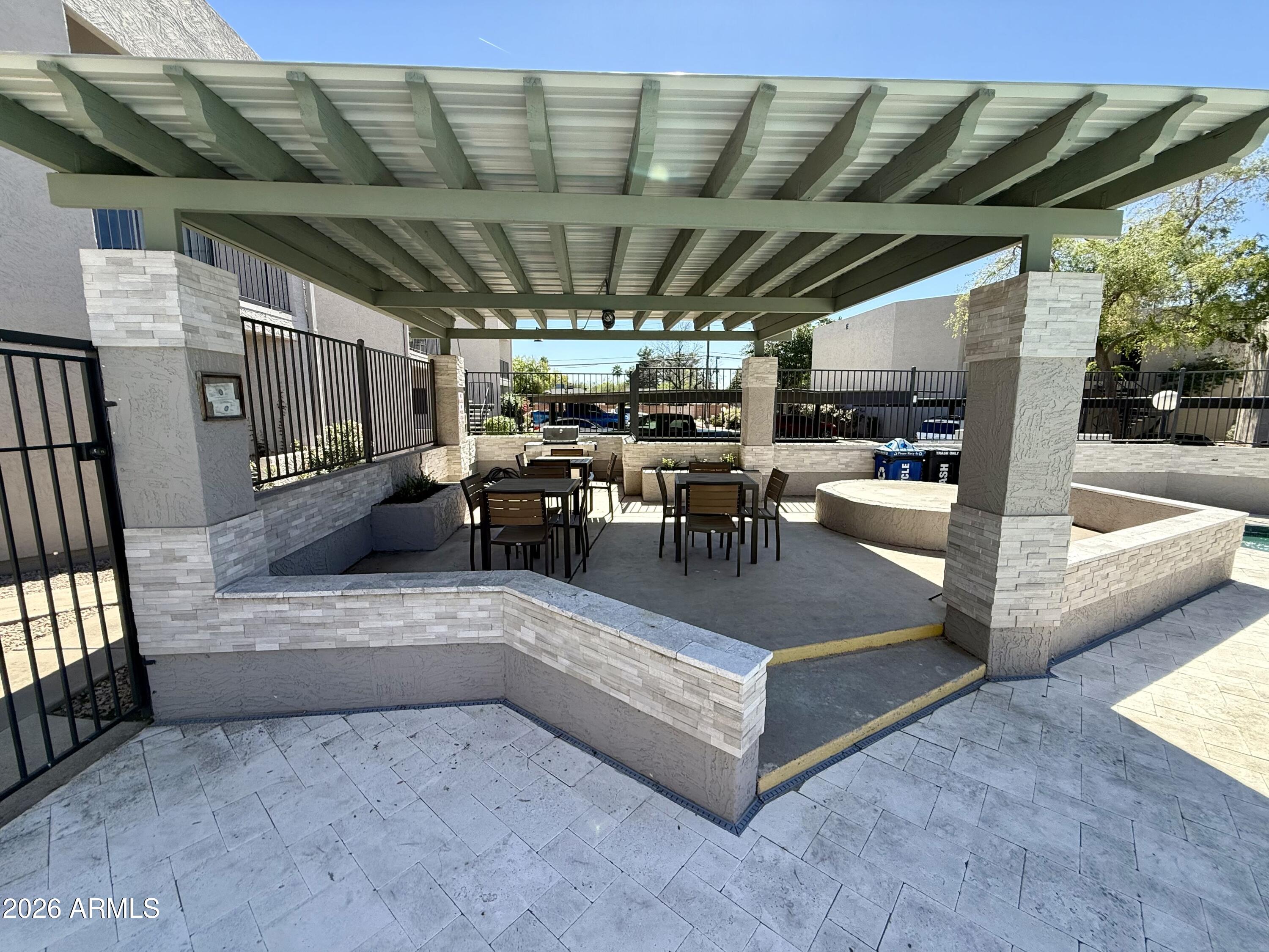 1352 E HIGHLAND Avenue 202