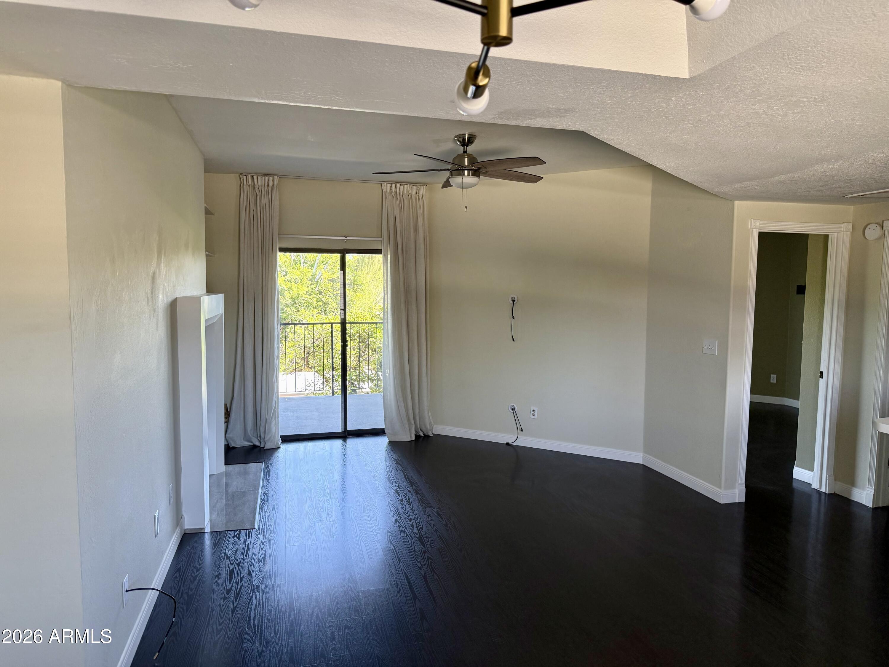 1352 E HIGHLAND Avenue 202