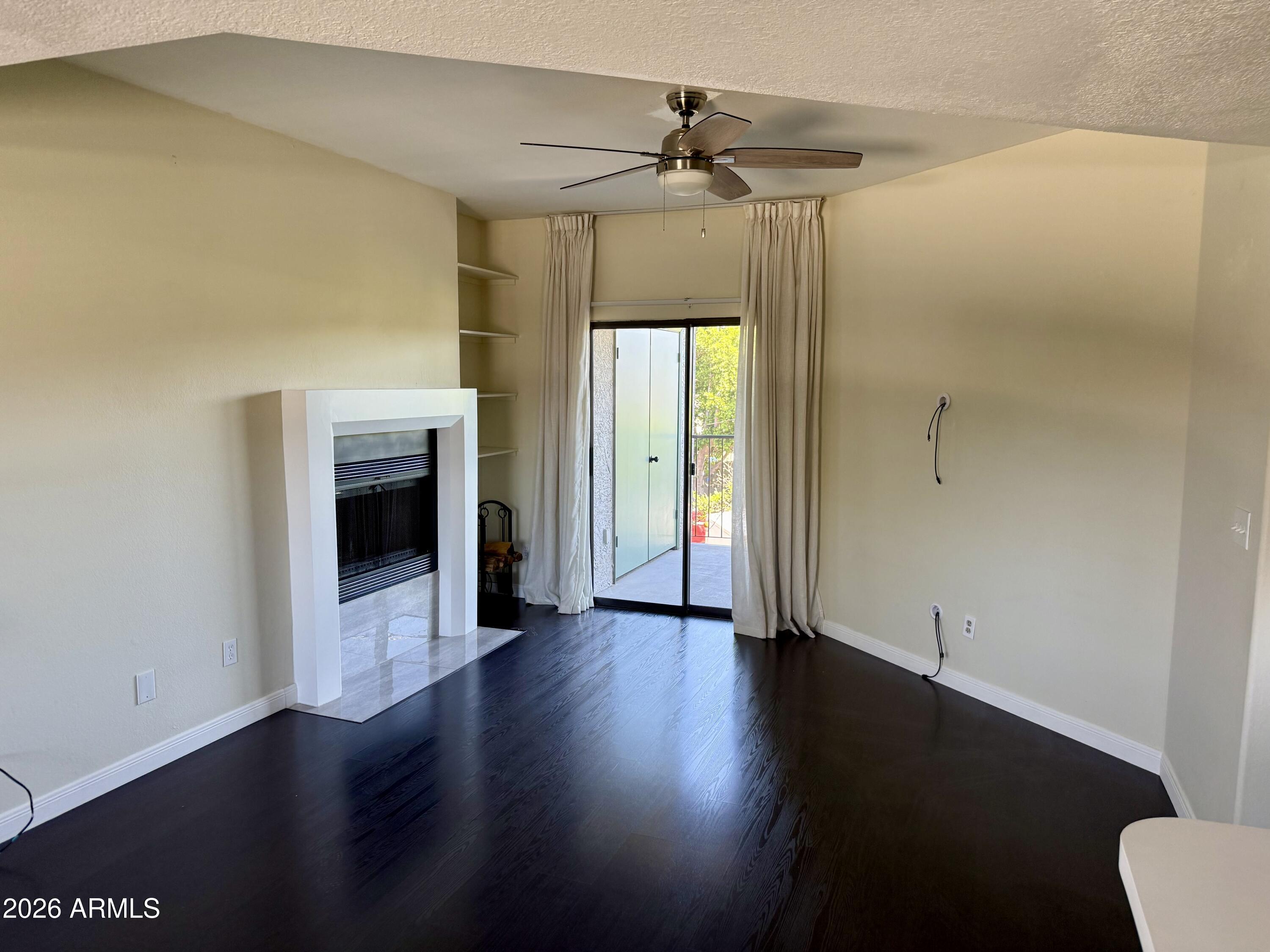 1352 E HIGHLAND Avenue 202