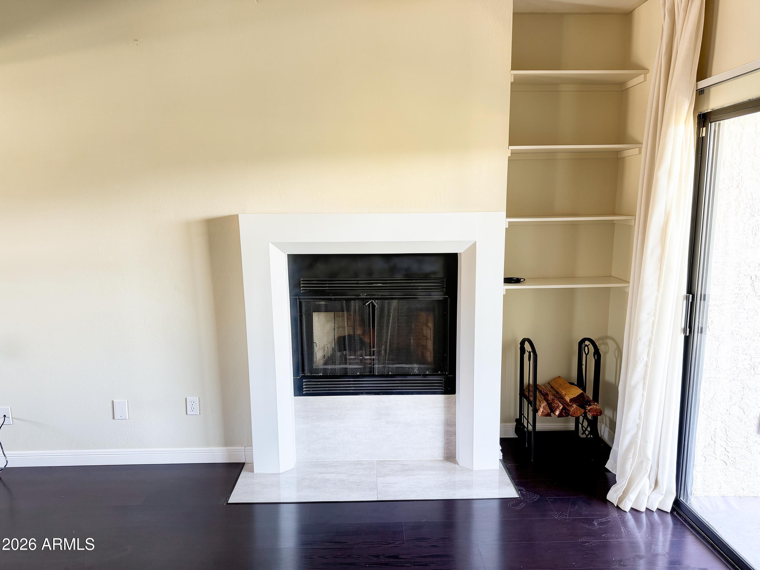 1352 E HIGHLAND Avenue 202