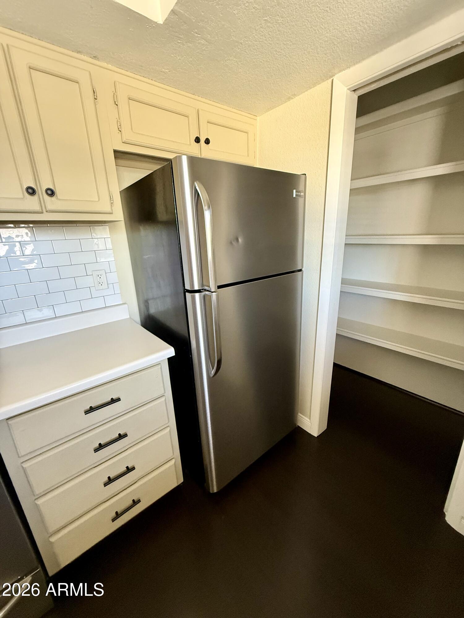 1352 E HIGHLAND Avenue 202