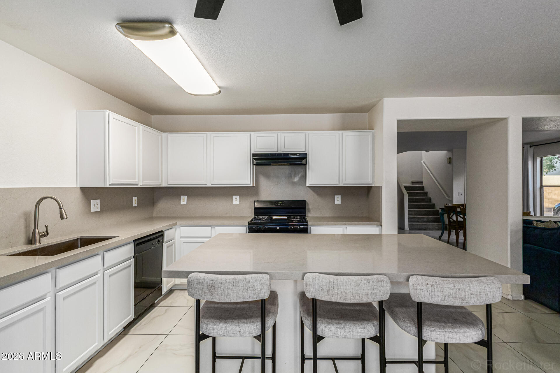 3033 E SANTA ROSA Drive