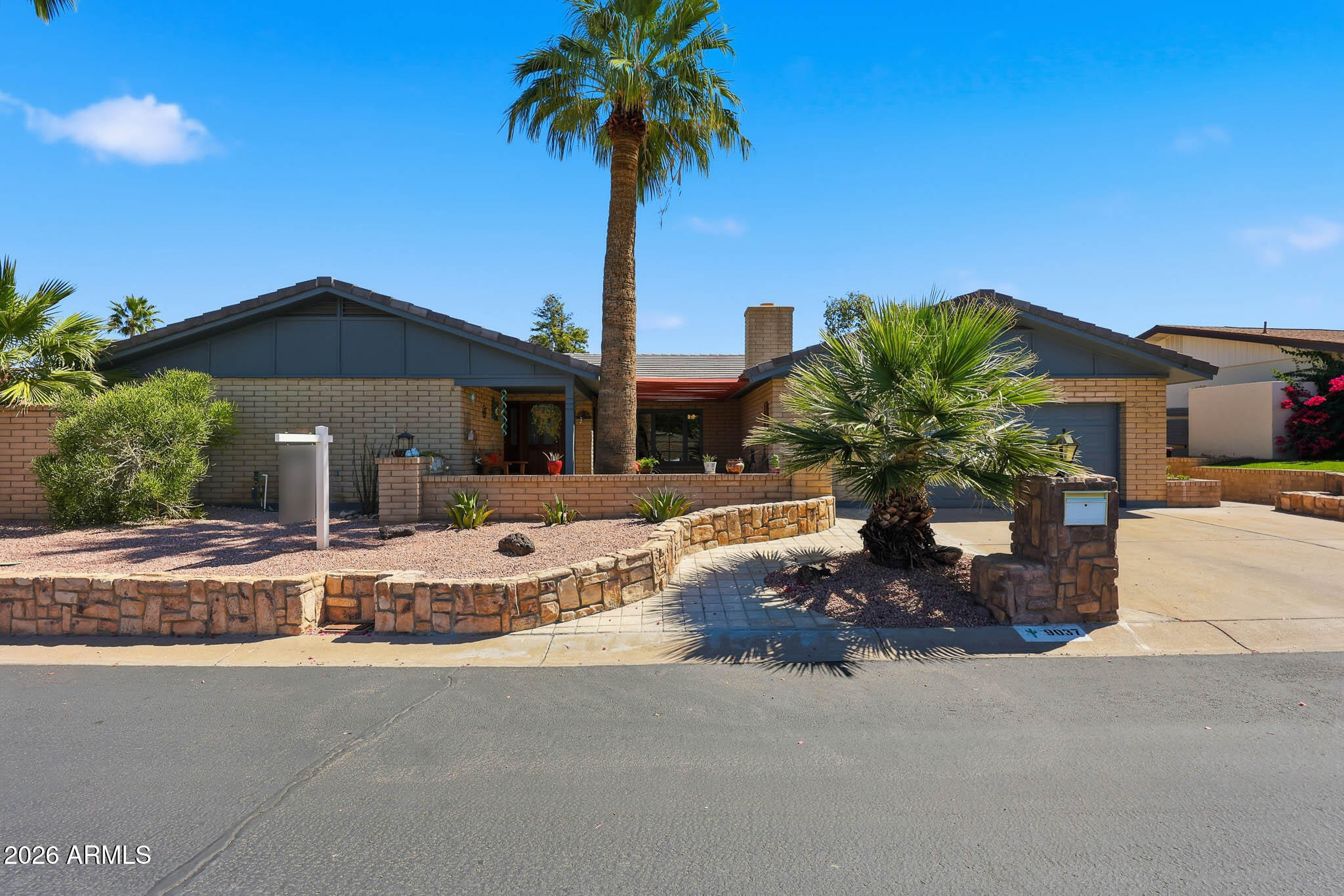 9037 N ARROYA GRANDE Drive