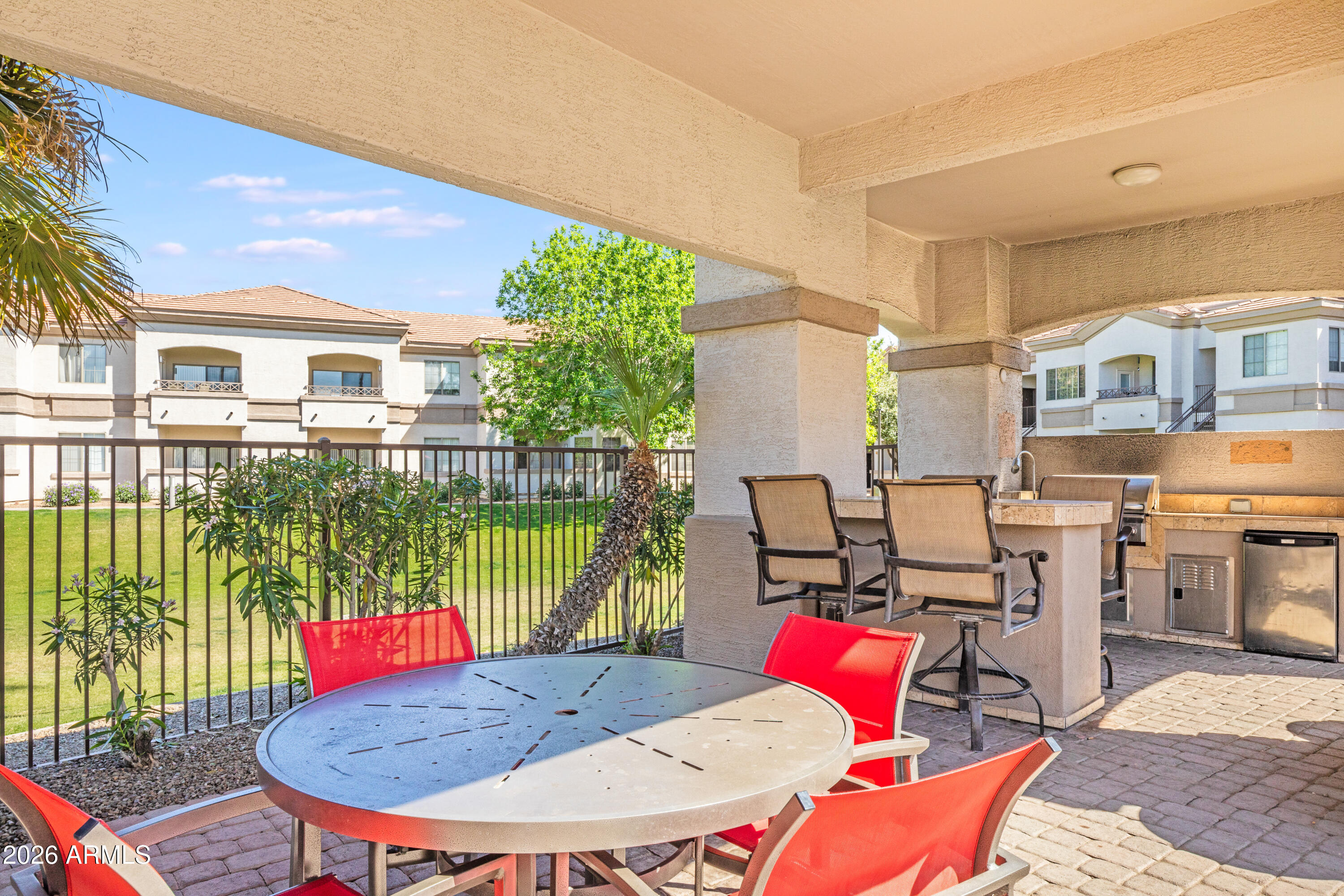 1941 S PIERPONT Drive 2032