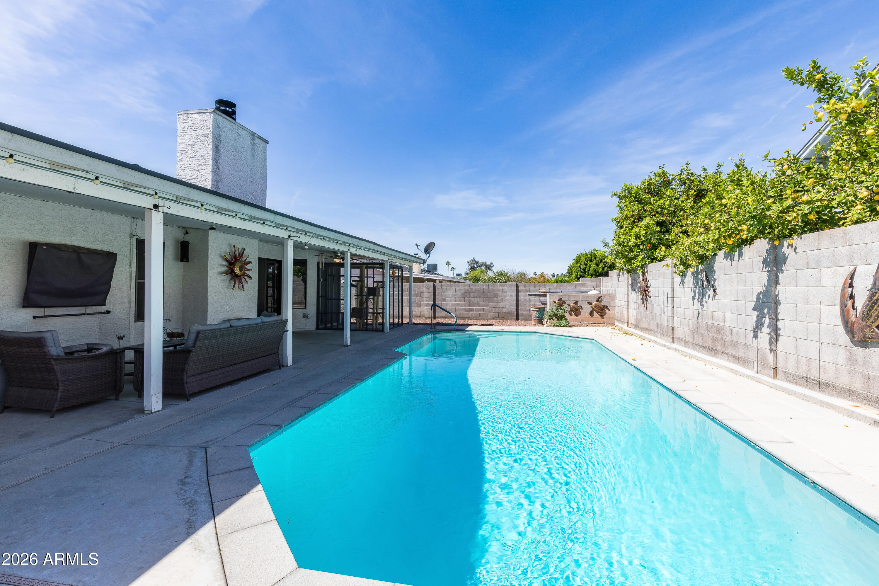 3752 E EMERALD Avenue