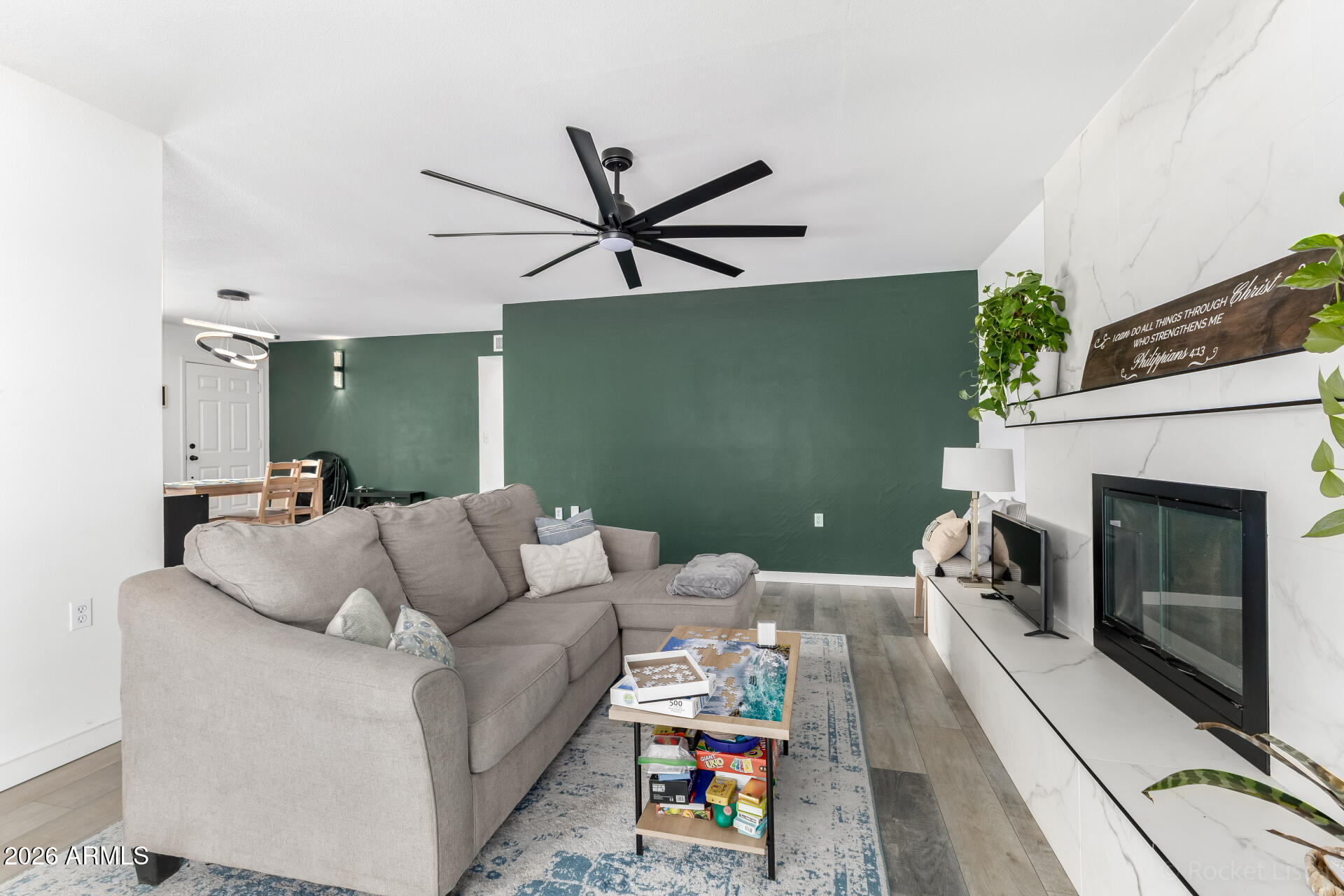 2419 W SHAW BUTTE Drive