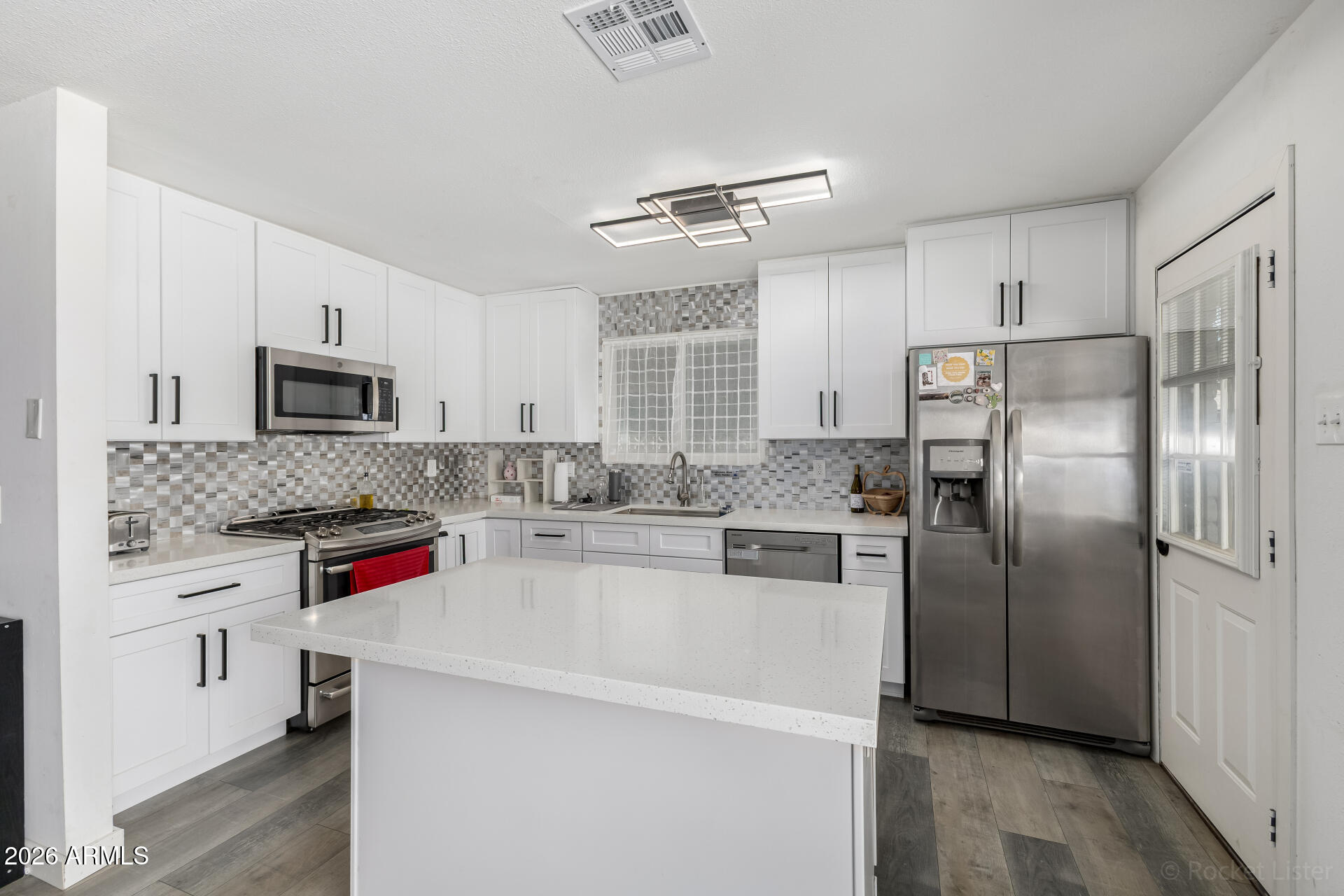 2419 W SHAW BUTTE Drive