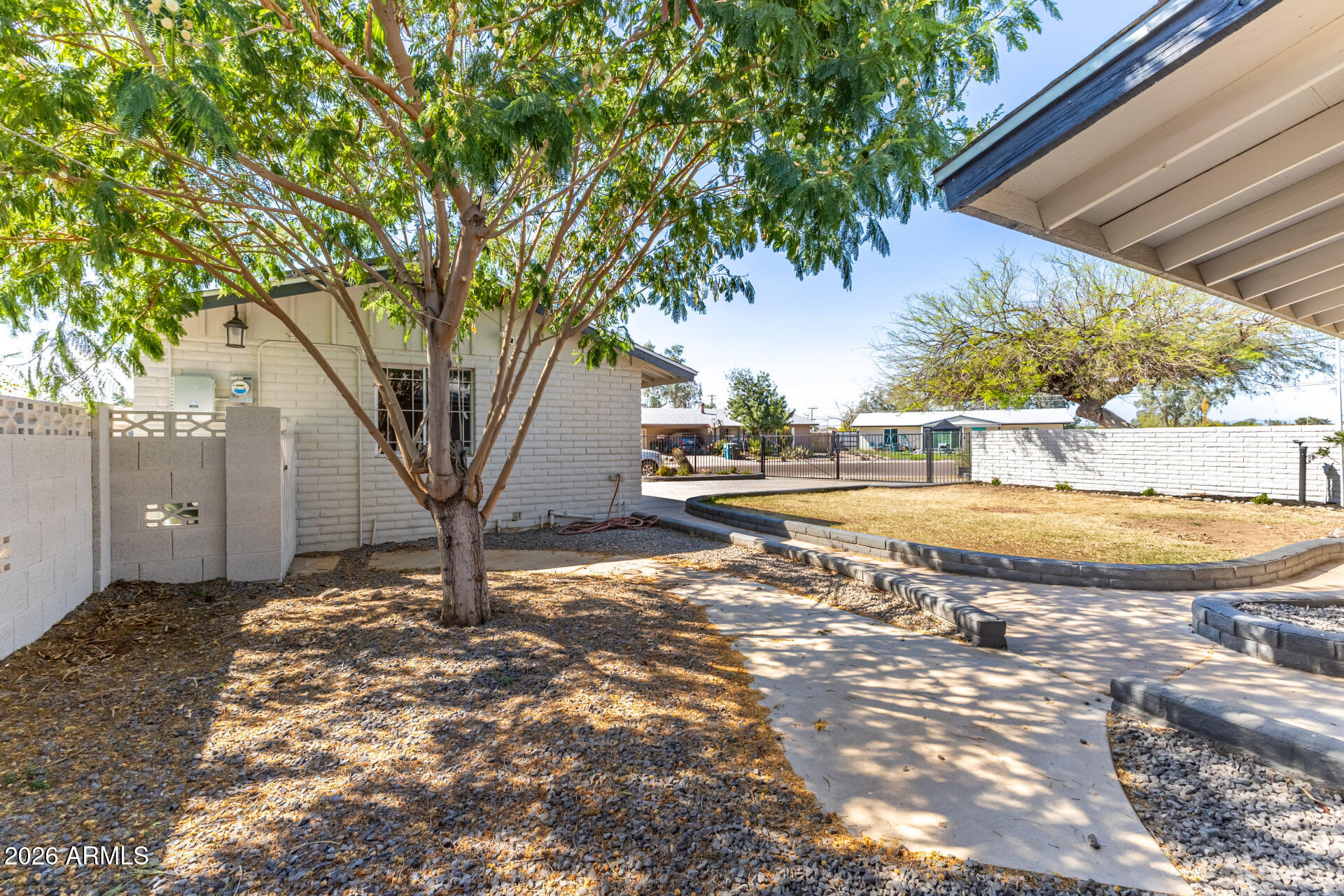 2419 W SHAW BUTTE Drive