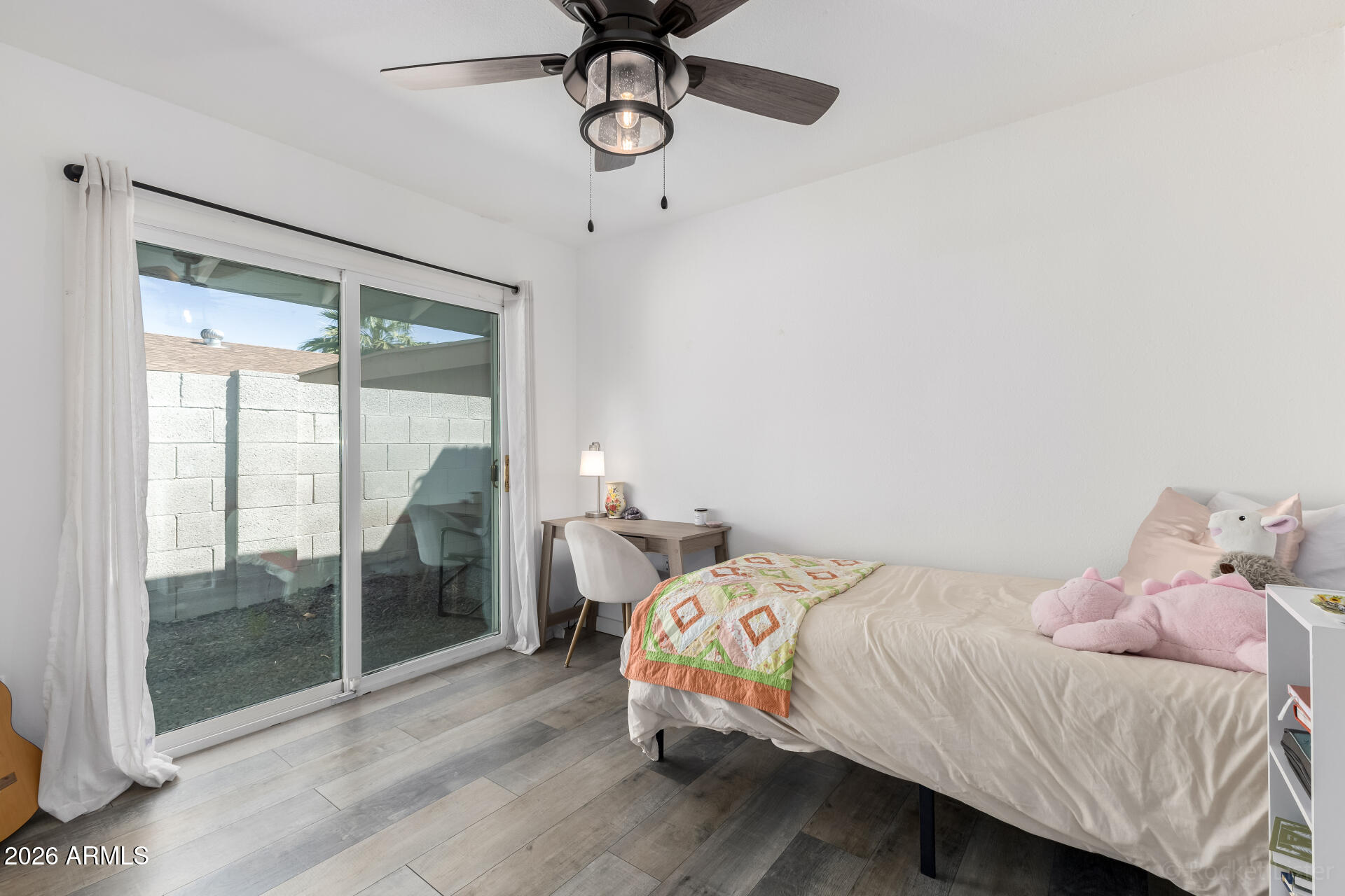 2419 W SHAW BUTTE Drive